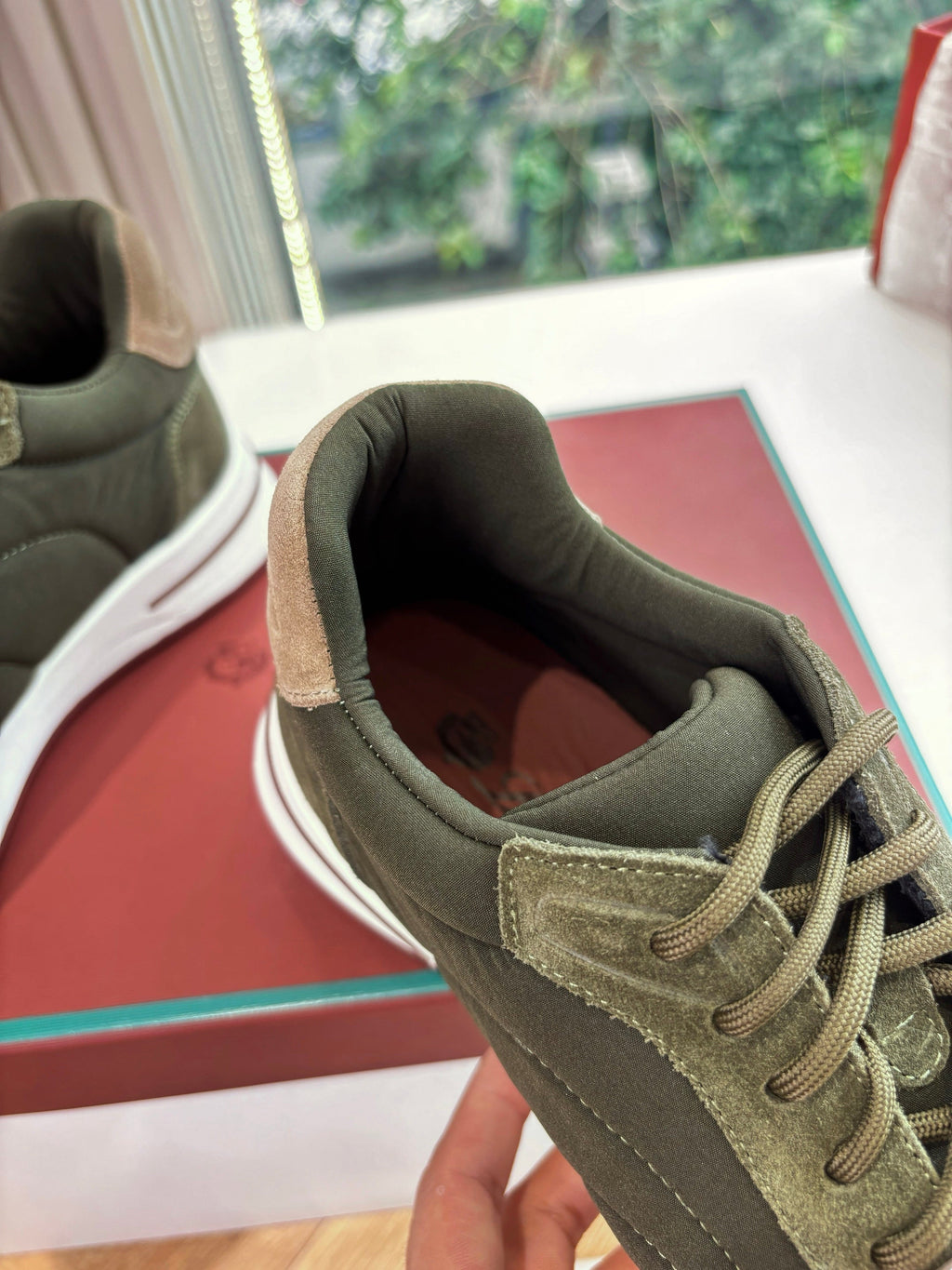 LP Weekend Walk Sneaker Olive Green Suede 549522