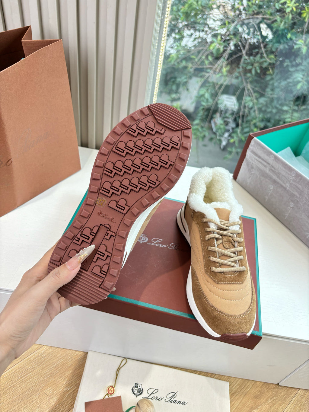 LP Weekend Walk Sneaker Brown Fur Suede 549517