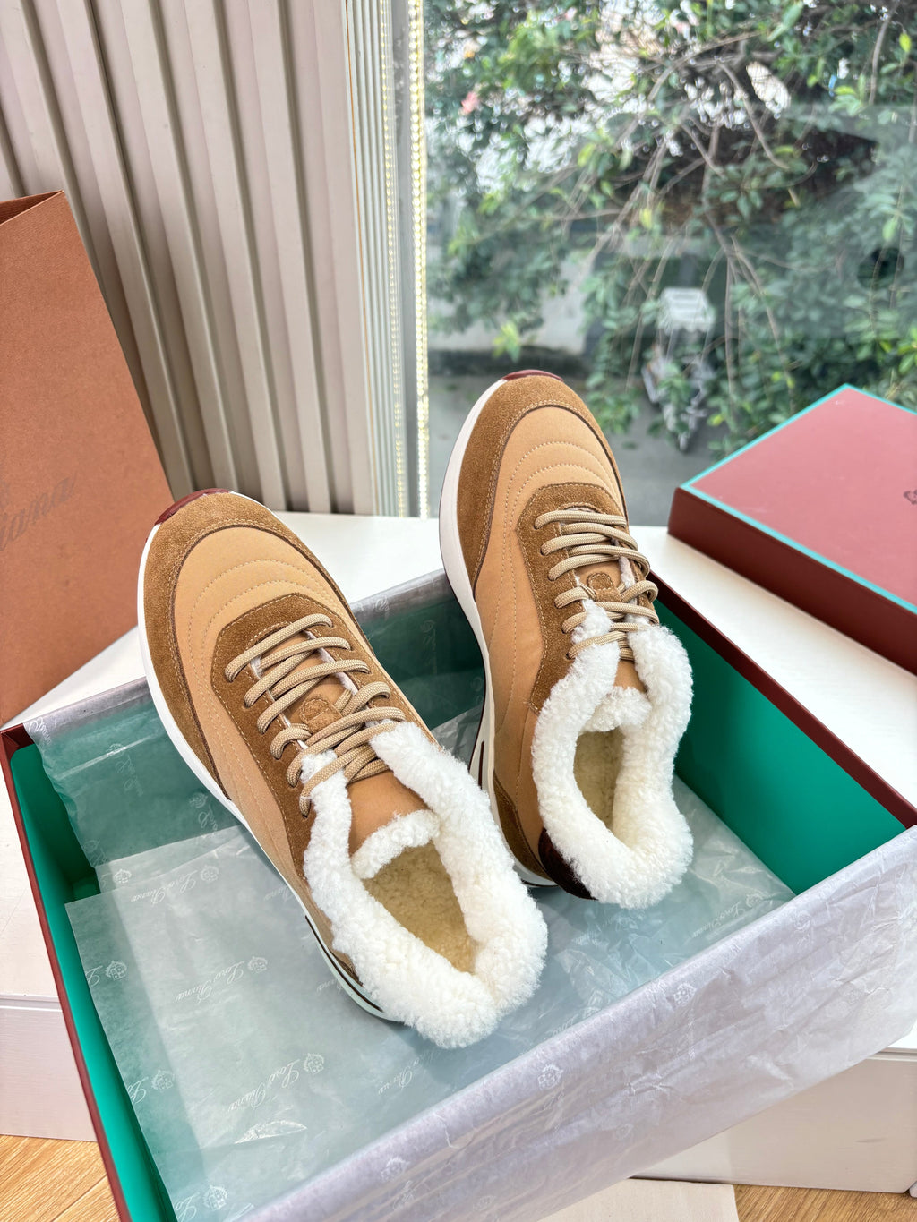 LP Weekend Walk Sneaker Brown Fur Suede 549517