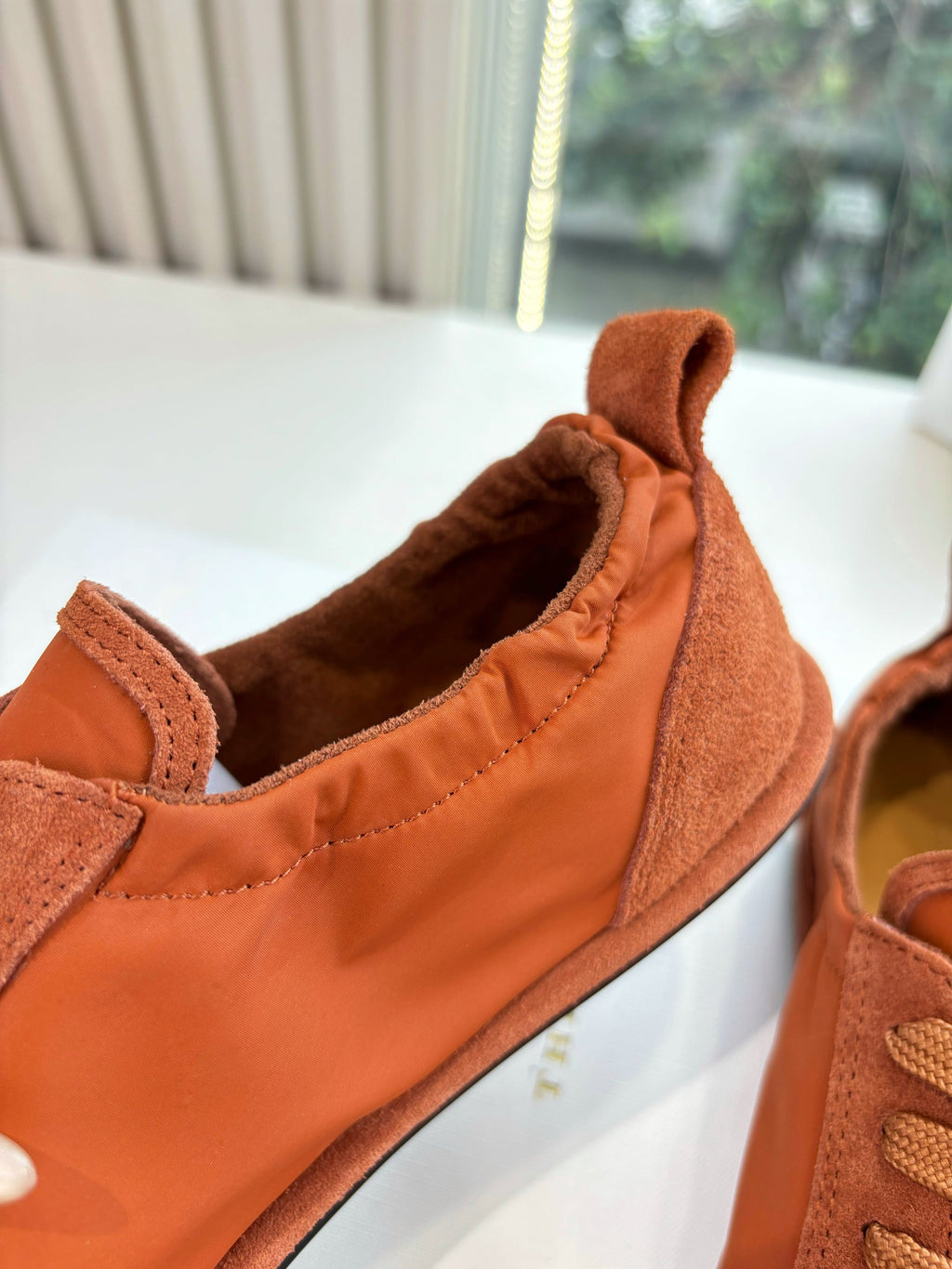 The Row 2025 Sneaker Orange Suede Fabric 549356