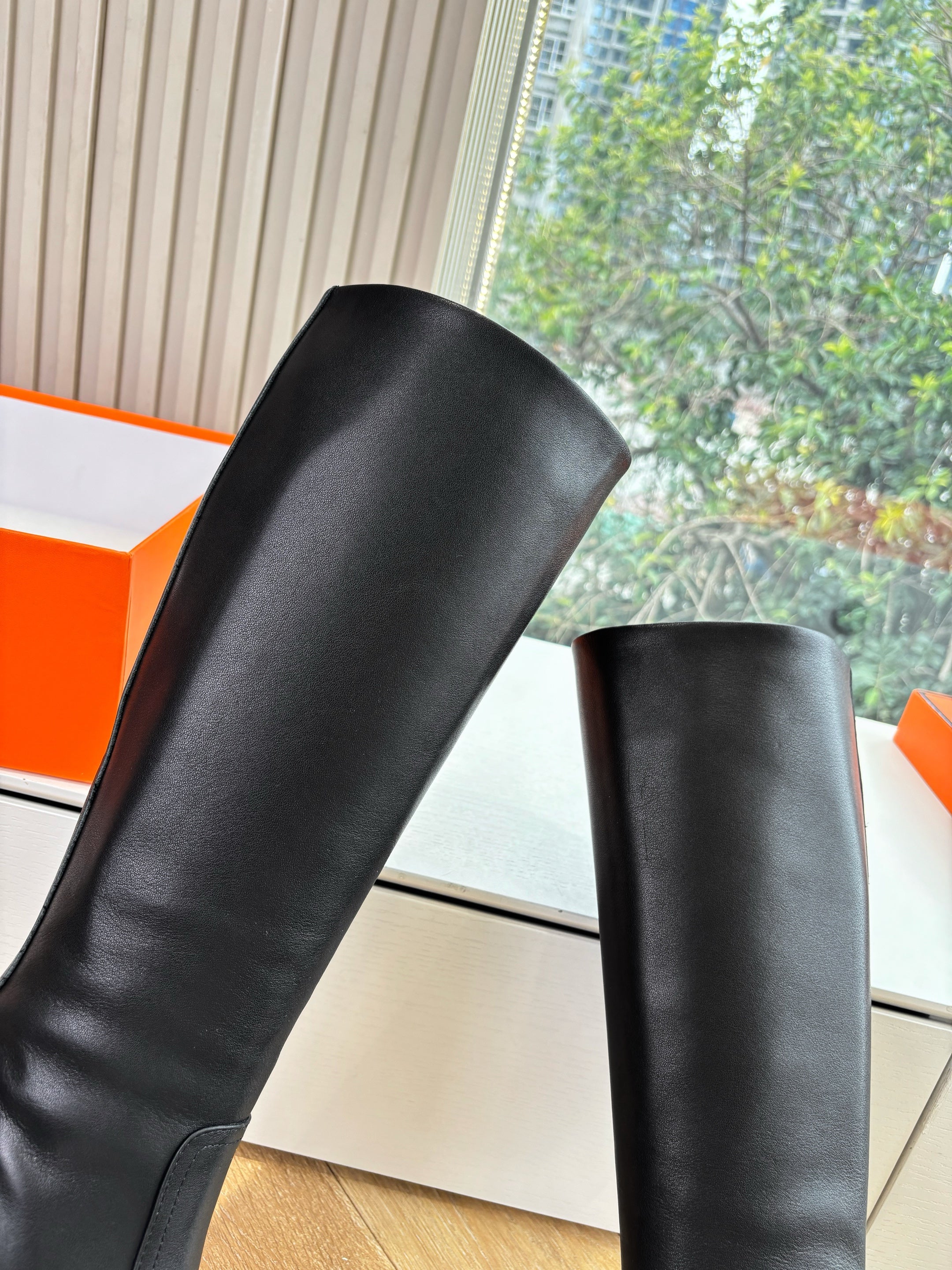 HM Lisa Long Boot 55mm Black Cowhide 548771