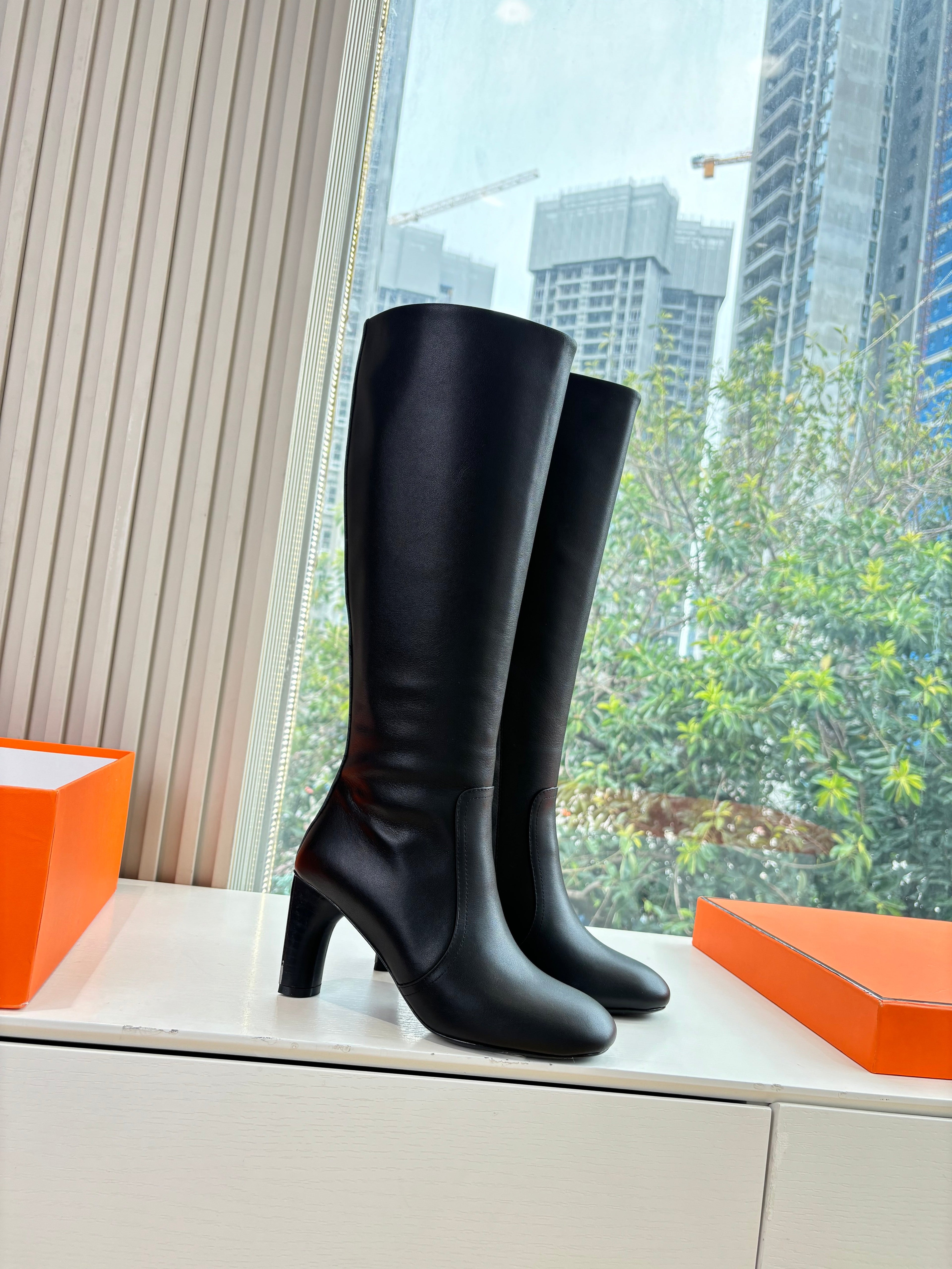 HM Lisa Long Boot 55mm Black Cowhide 548771