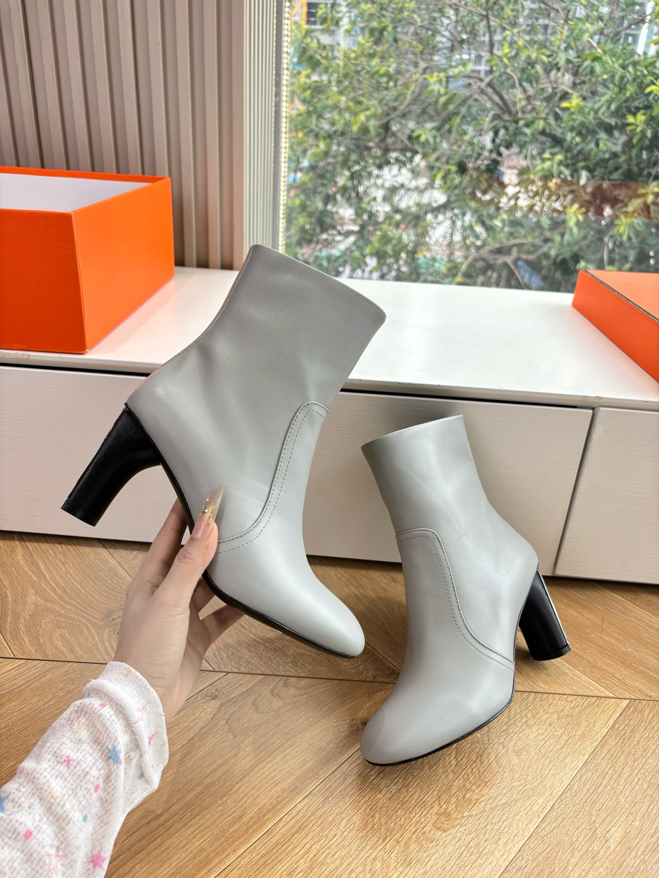 HM Lisa Ankle Boot 55mm Grey Cowhide 548775