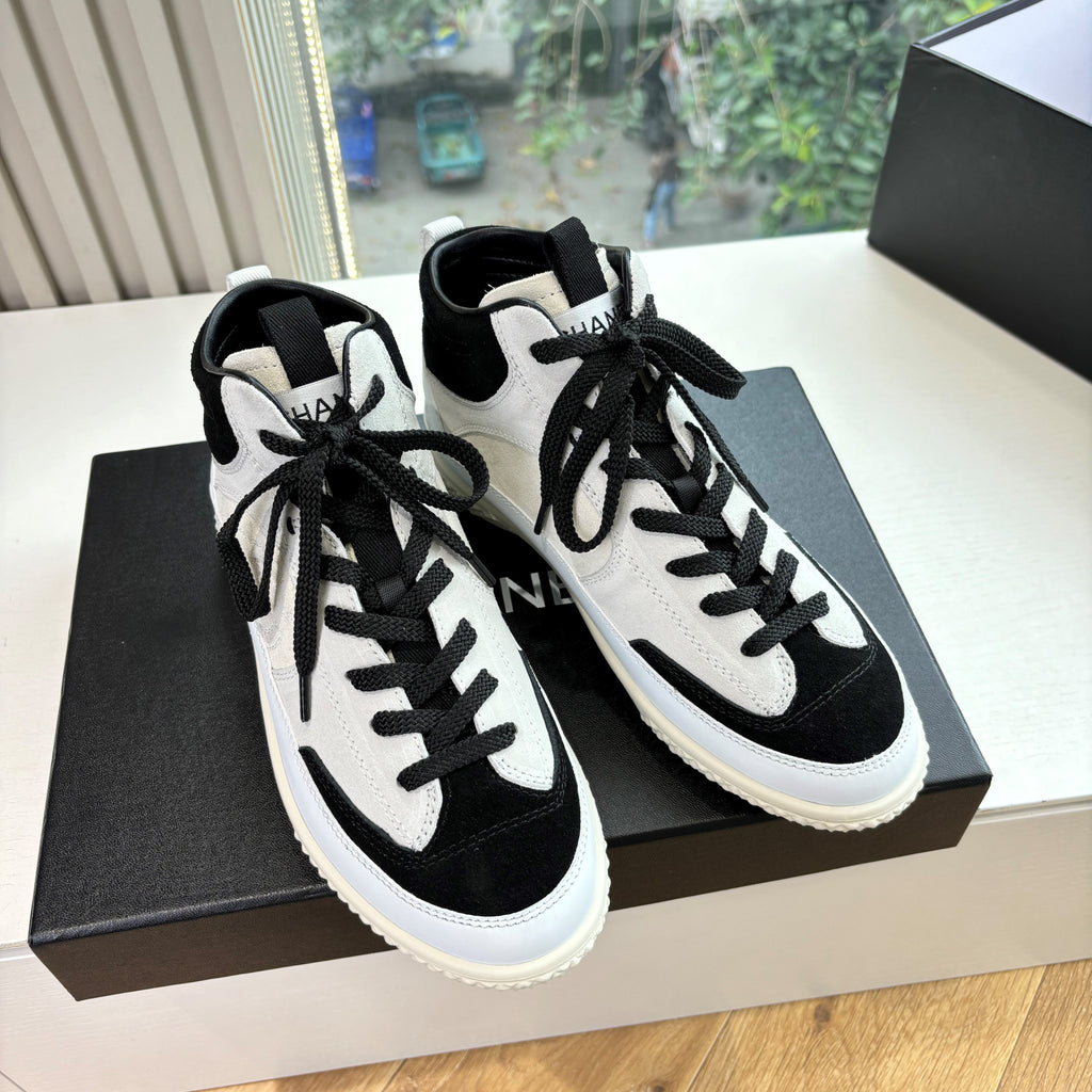 CC 25B Sneakers White Black Suede 548914