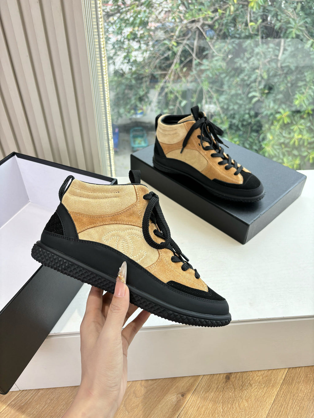 CC 25B Sneakers Brown Beige Black Suede 548915