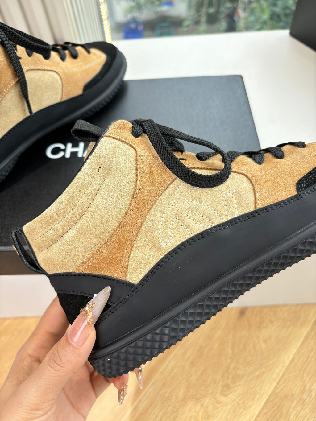 CC 25B Sneakers Brown Beige Black Suede 548915