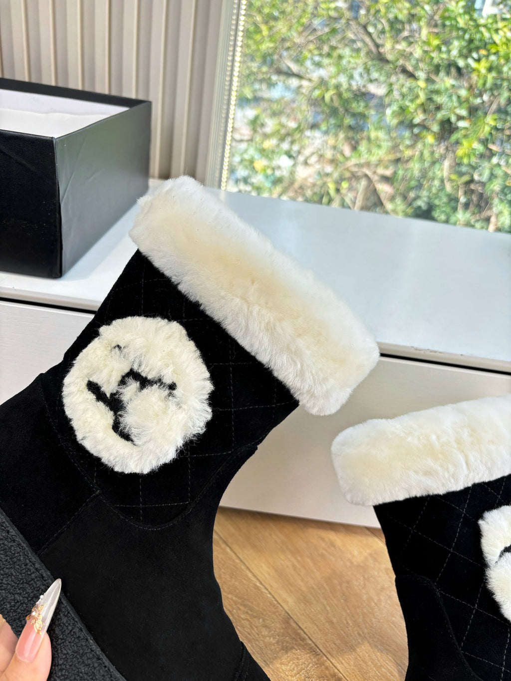 CC 2025 Short Snow Boot Black White Suede Wool 548926