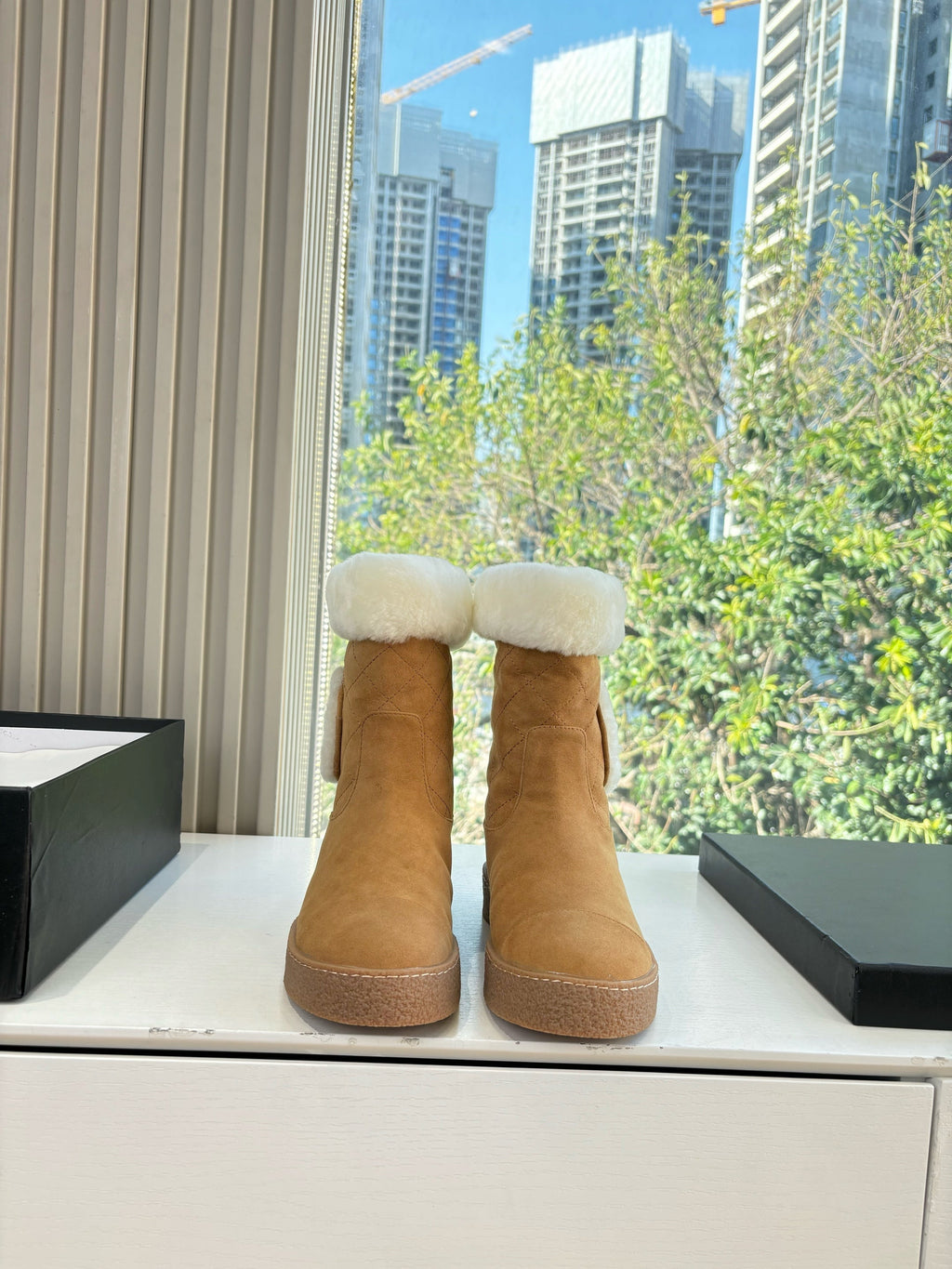 CC 2025 Short Snow Boot Brown White Suede Wool 548927