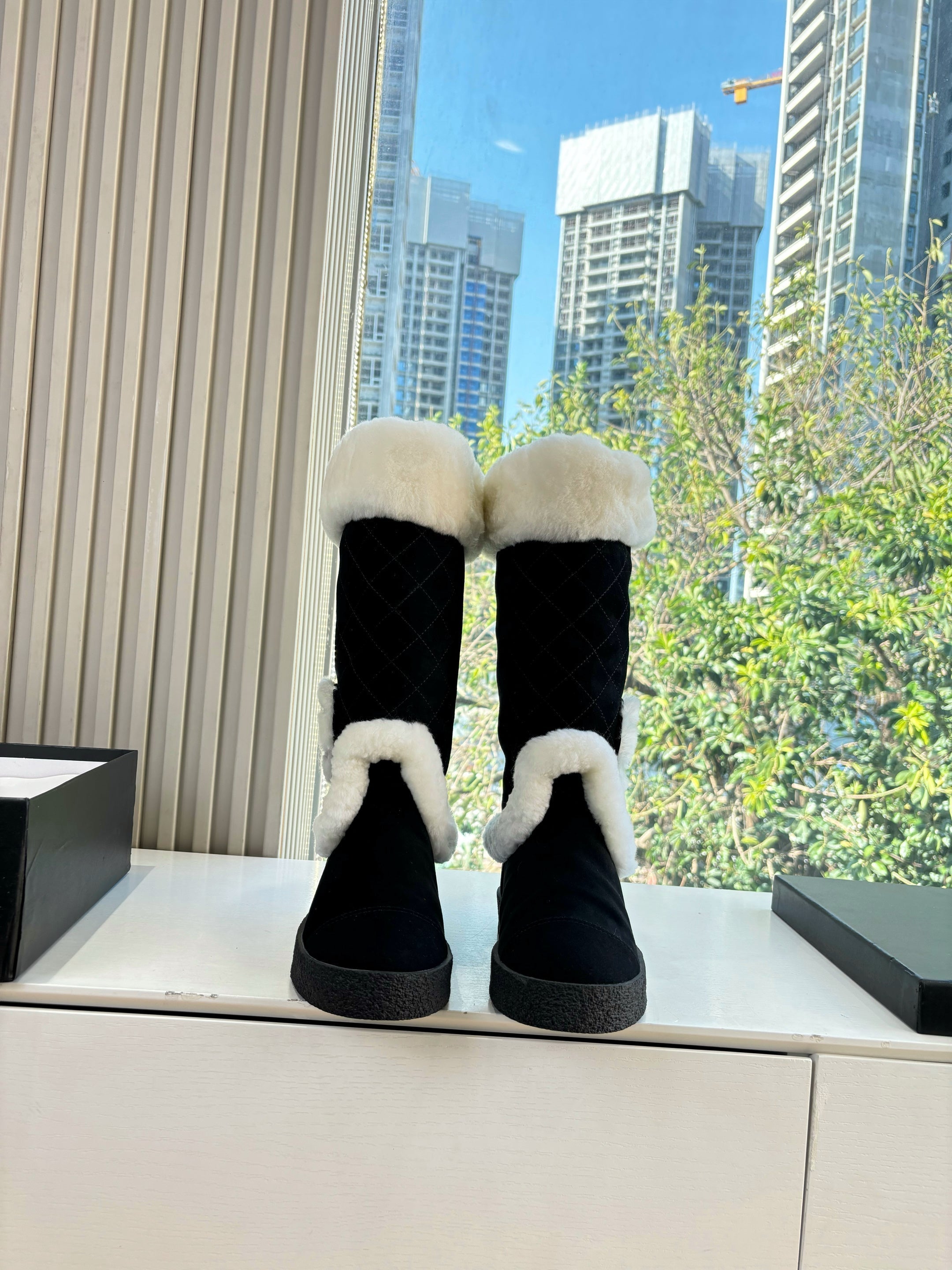 CC 2025 Snow Boot Black White Suede Wool 548930