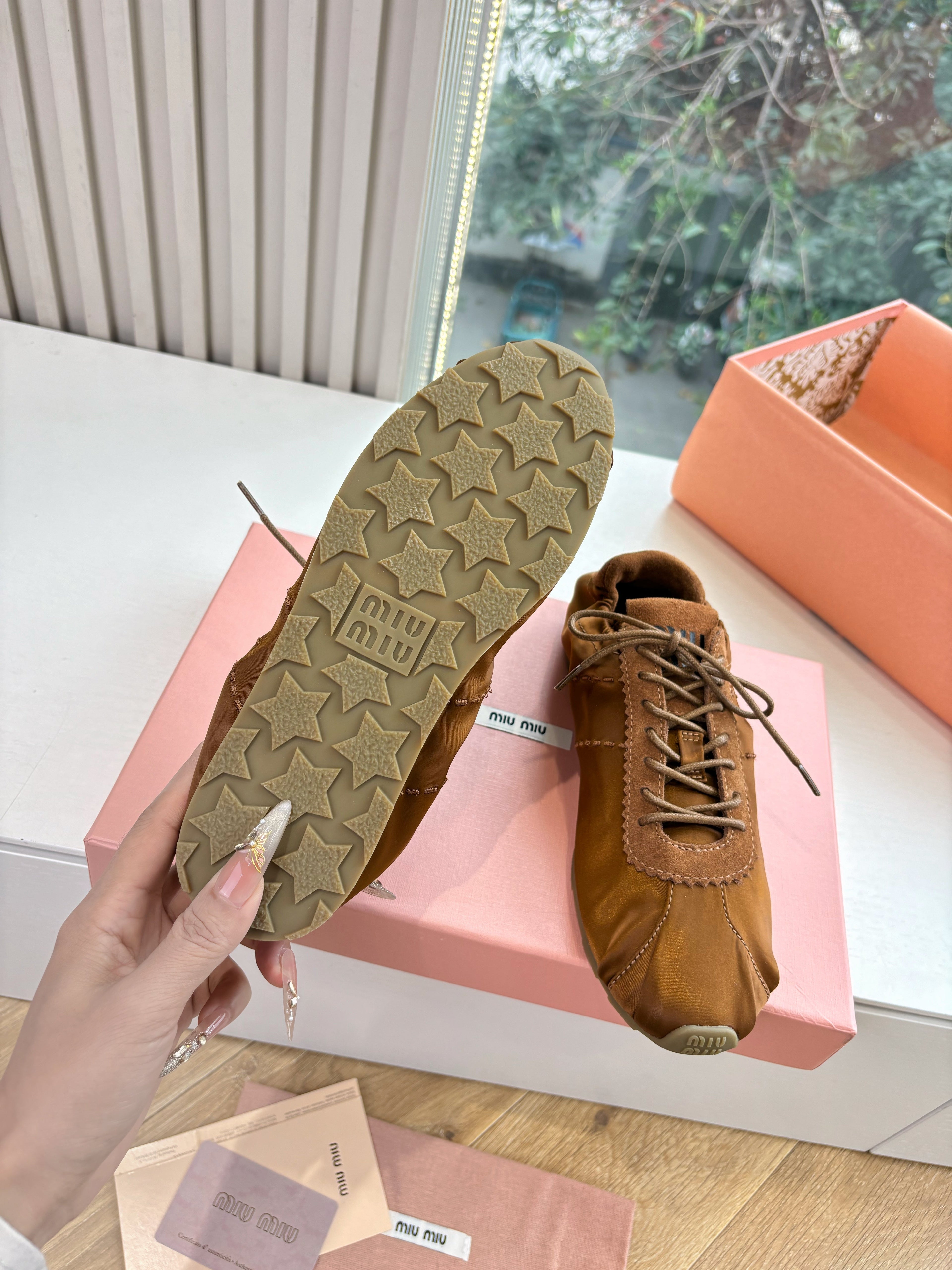 Miu Plume Sneakers Brown Satin Suede 549135