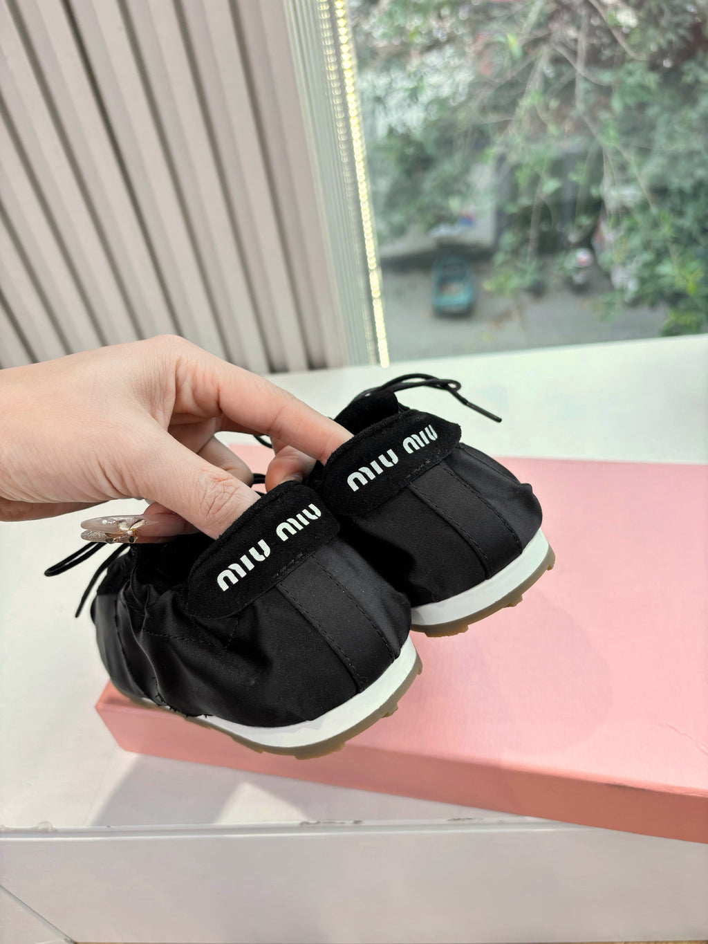 Miu Plume Sneakers Black Satin Suede 549132
