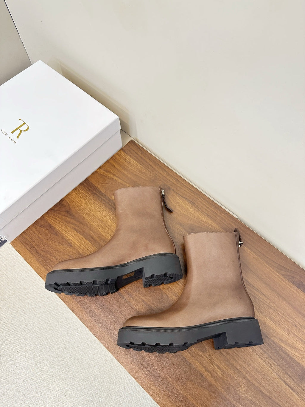 The Row 2025 Zipper Combat Boot Brown Black Lambskin 572083