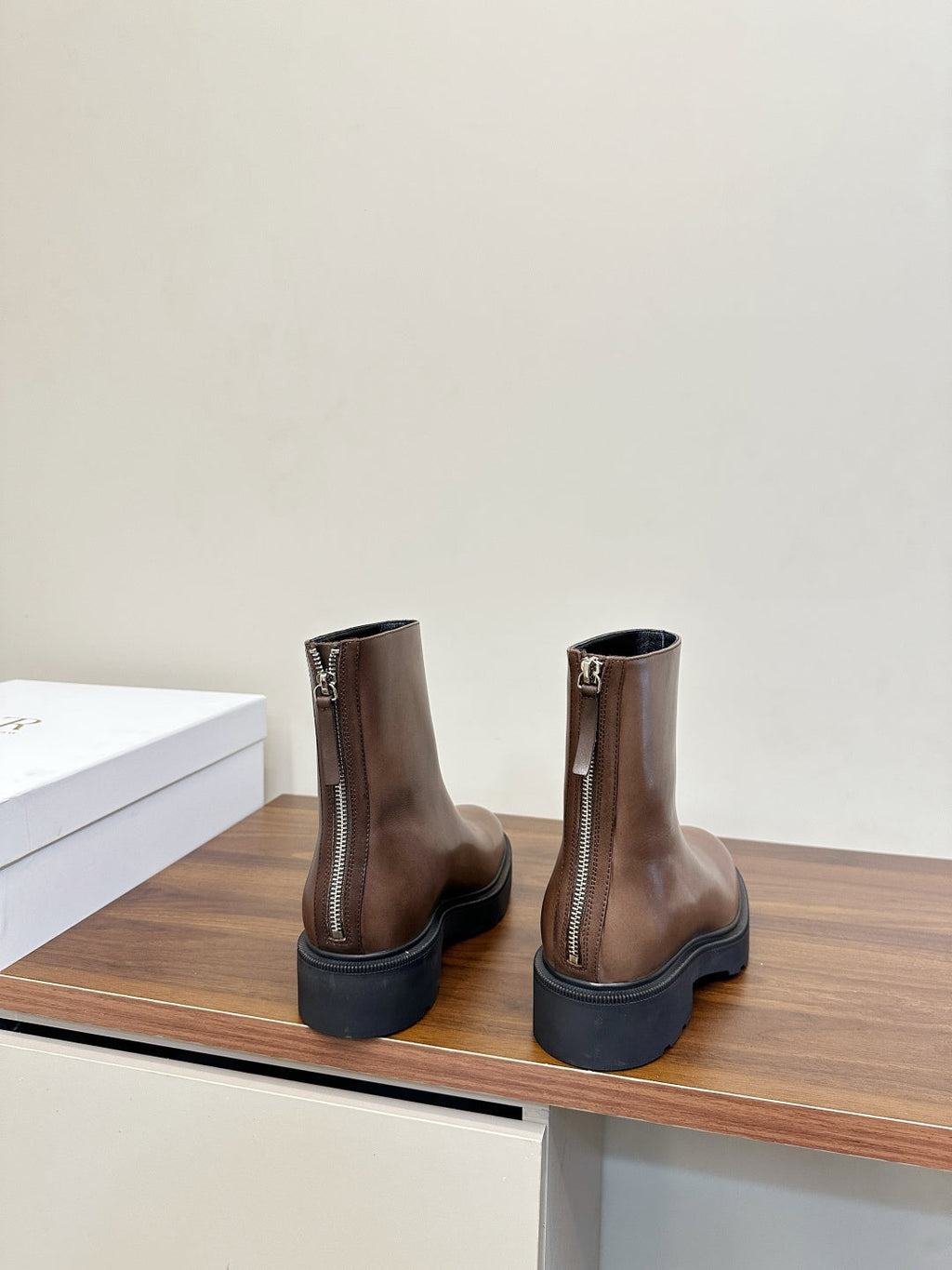 The Row 2025 Zipper Combat Boot Brown Black Lambskin 572083