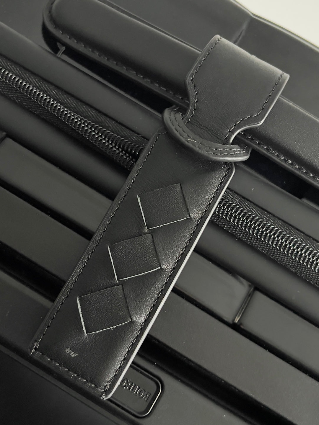 BV 25 Odyssey Cabin Suitcase Black Polycarbonate & Intreccio Pattern