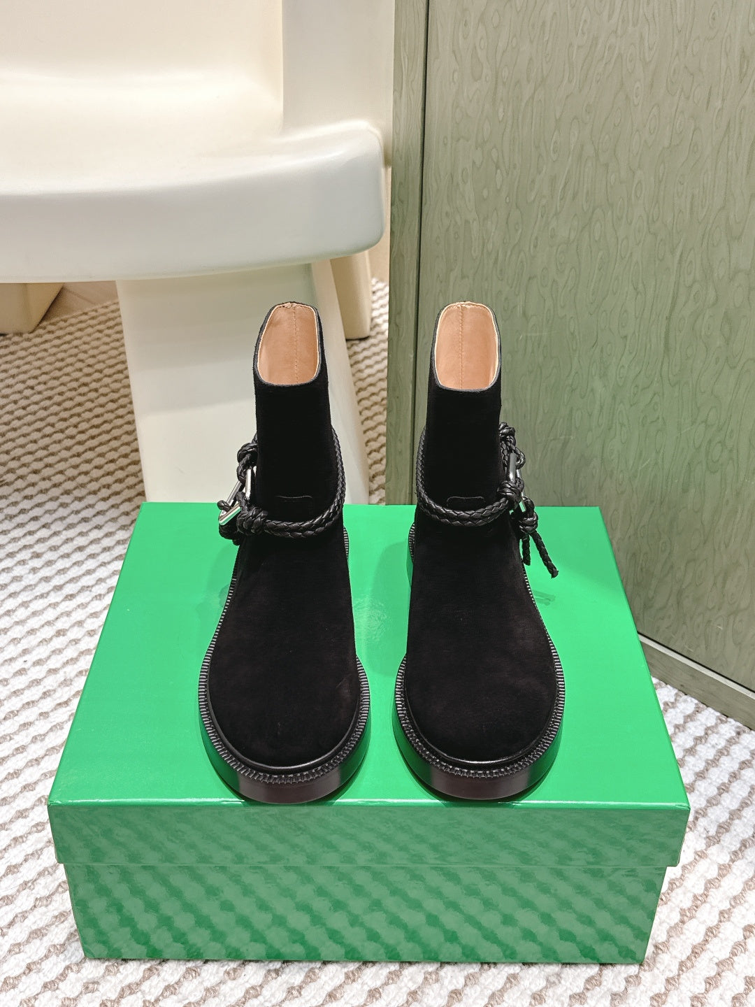 BV James Ankle Boot Black Suede 548537