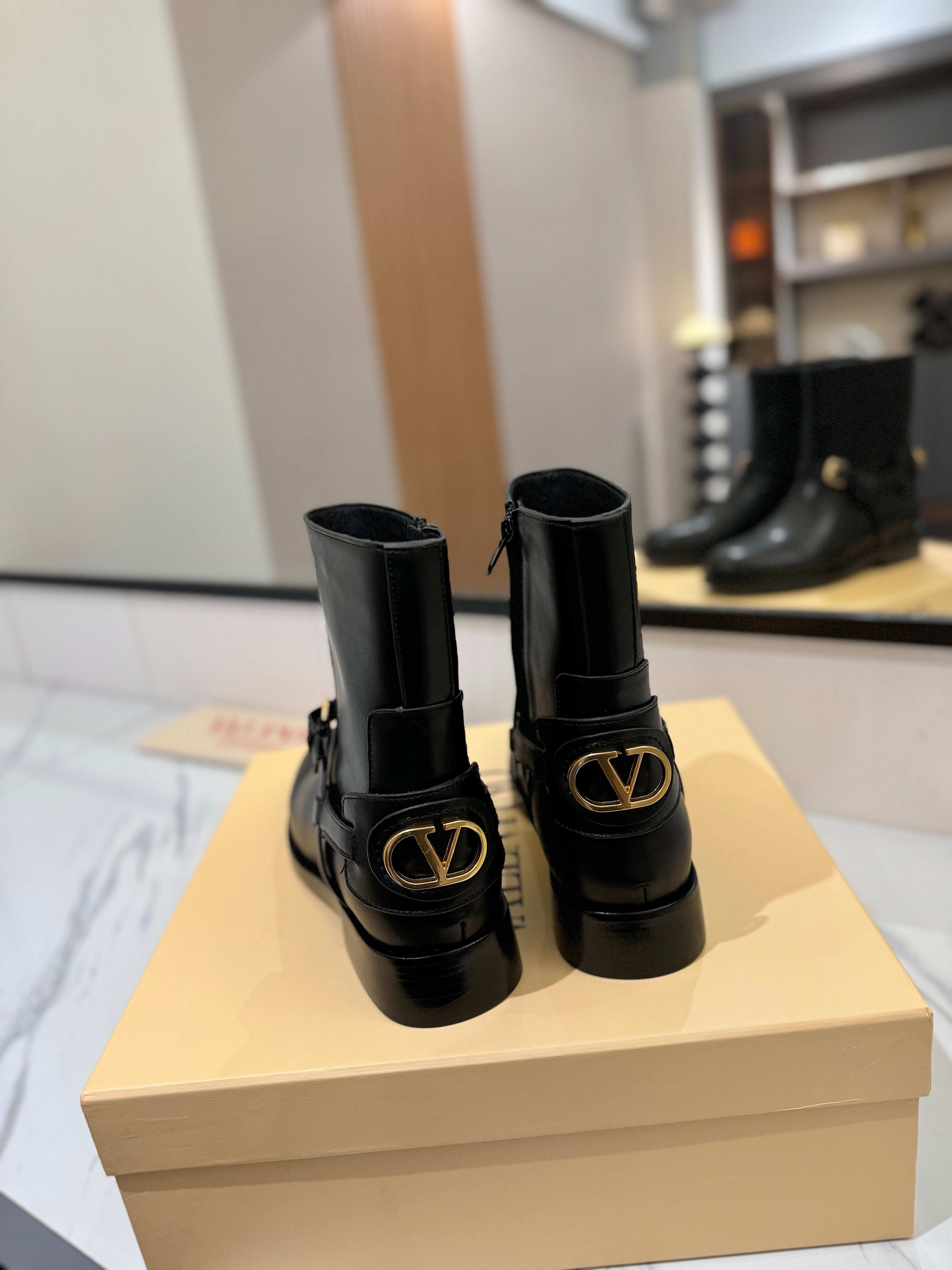 Valentino 2025 Pattie Boot Black Calfskin 560747