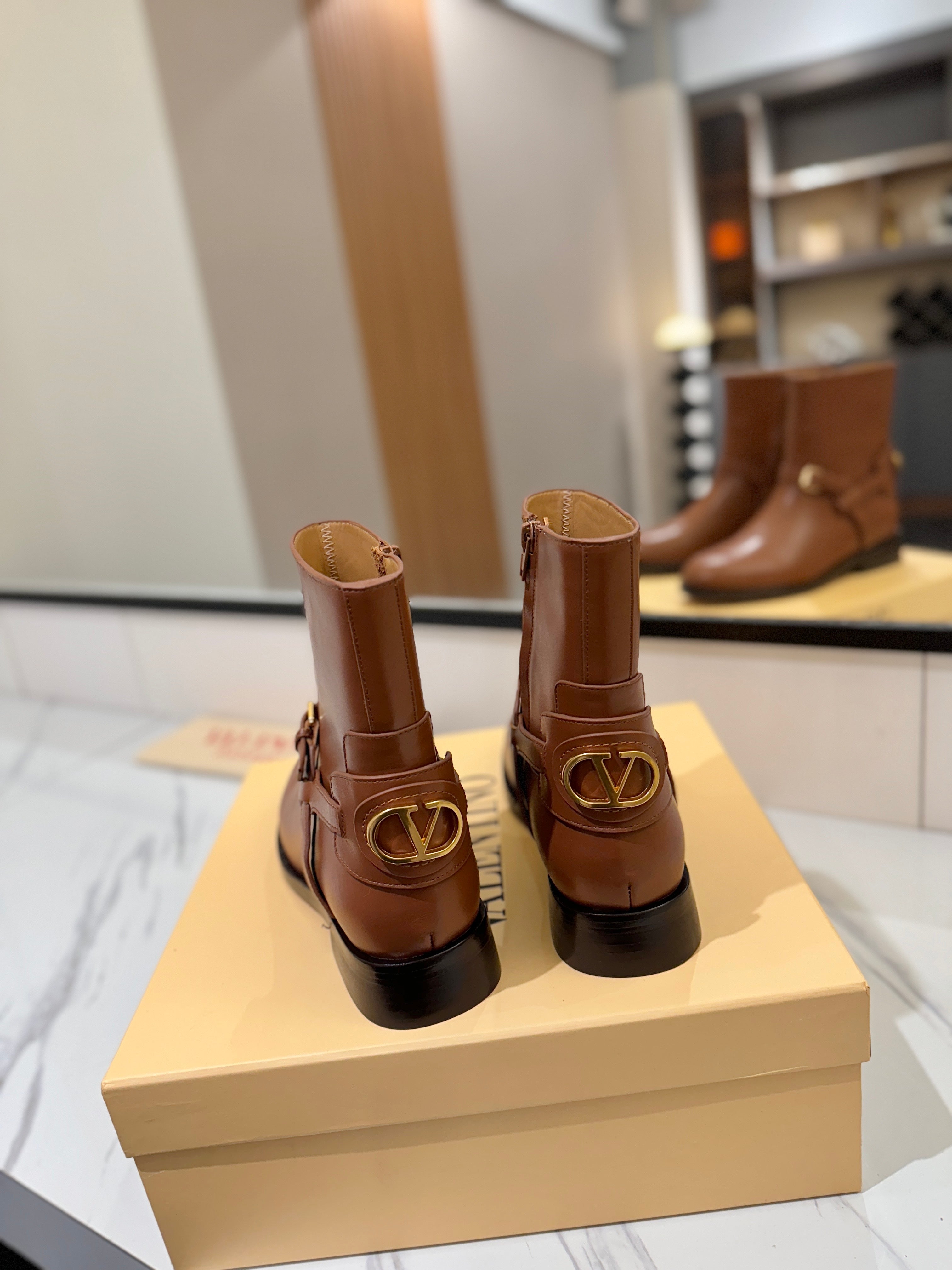 Valentino 2025 Pattie Boot Brown Calfskin 560749