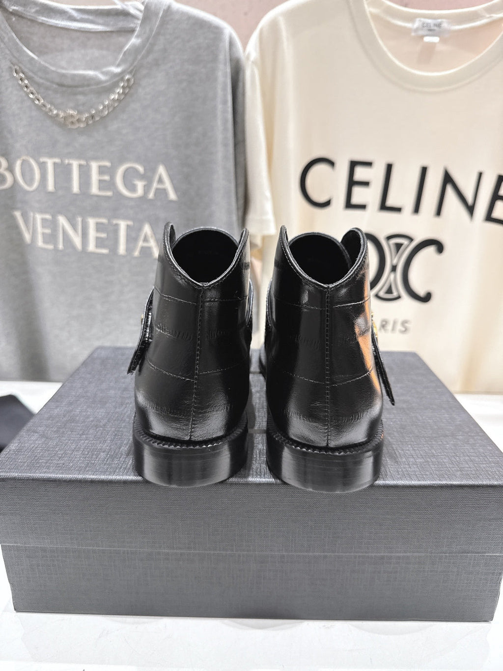 YSL 2025 Brogue Chelsea Ankle Boots Loafer Black Cowhide 567586