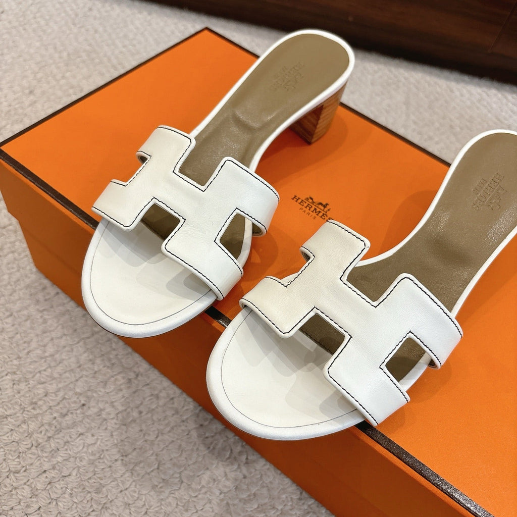 HM Oasis Sandals White Mix Khaki Brown Chisel Pattern Cowhide 544090