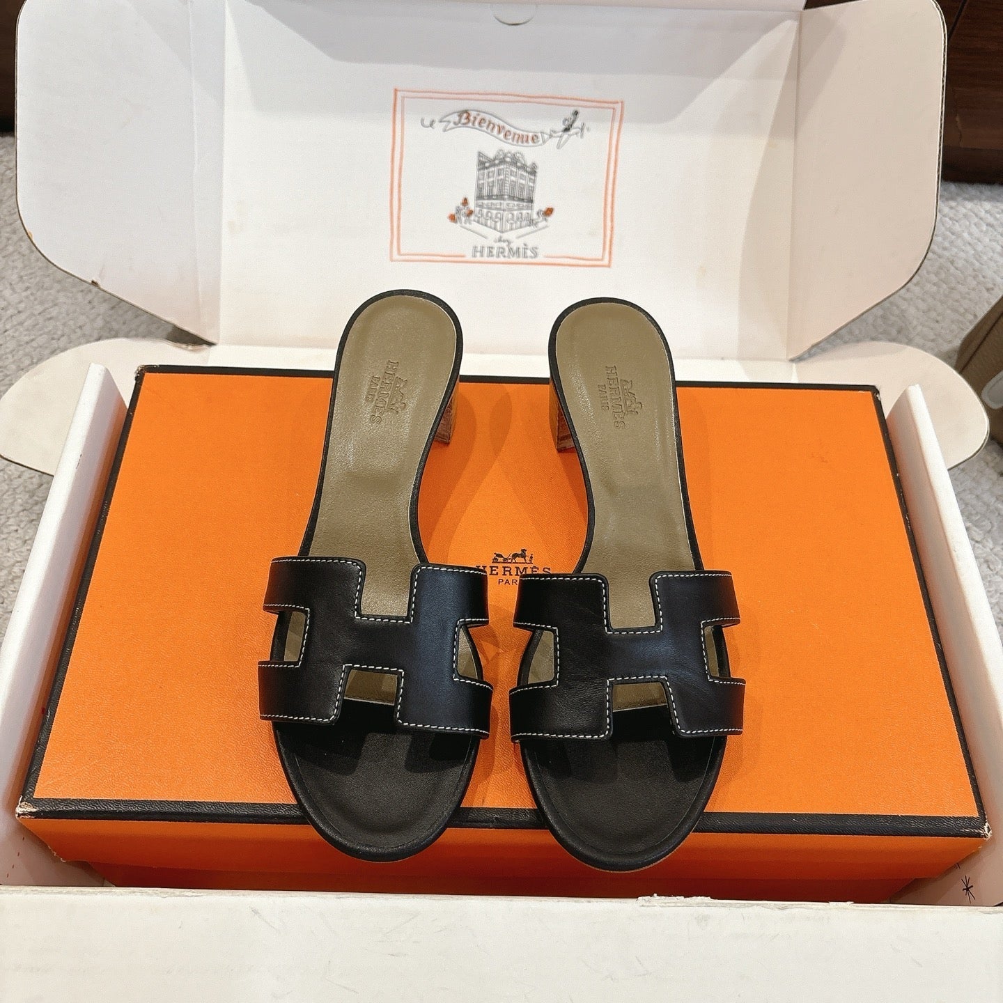 HM Oasis Sandals Black Mix Khaki Brown Chisel Pattern Cowhide 544092