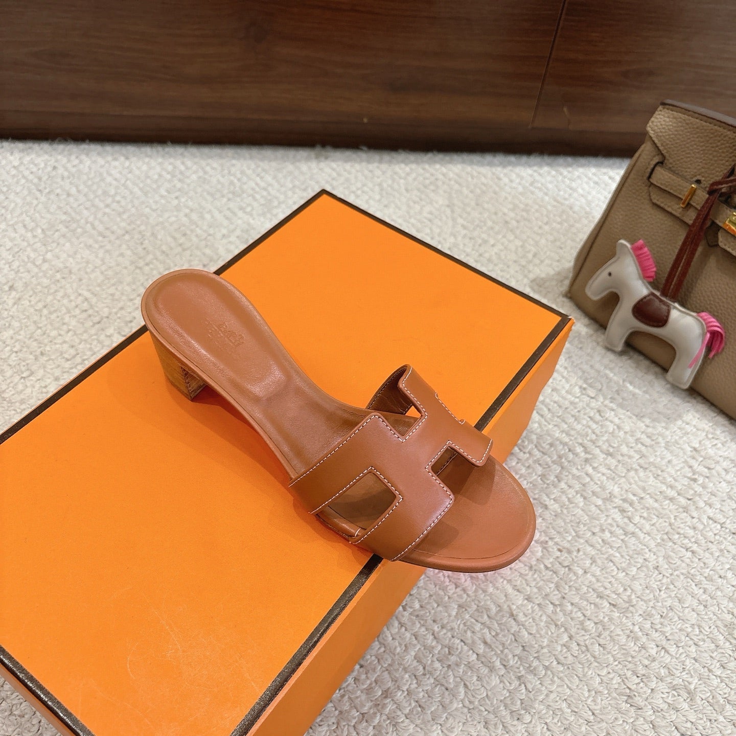 HM Oasis Sandals Brown Chisel Pattern Cowhide544093