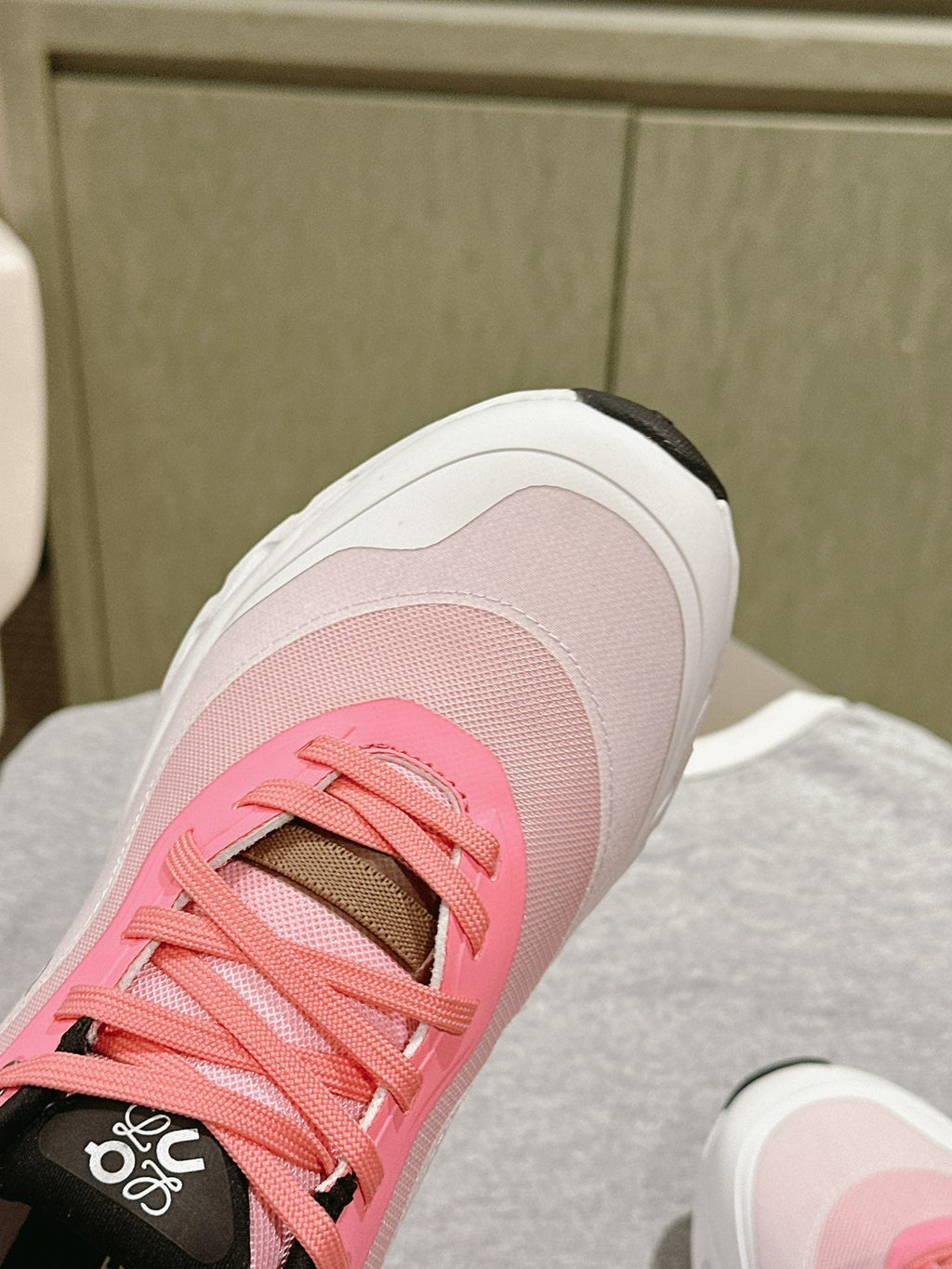 Loewe 2025 x Running Cloudtilt2.0 Sneaker White Pink Mesh Rubber 556020