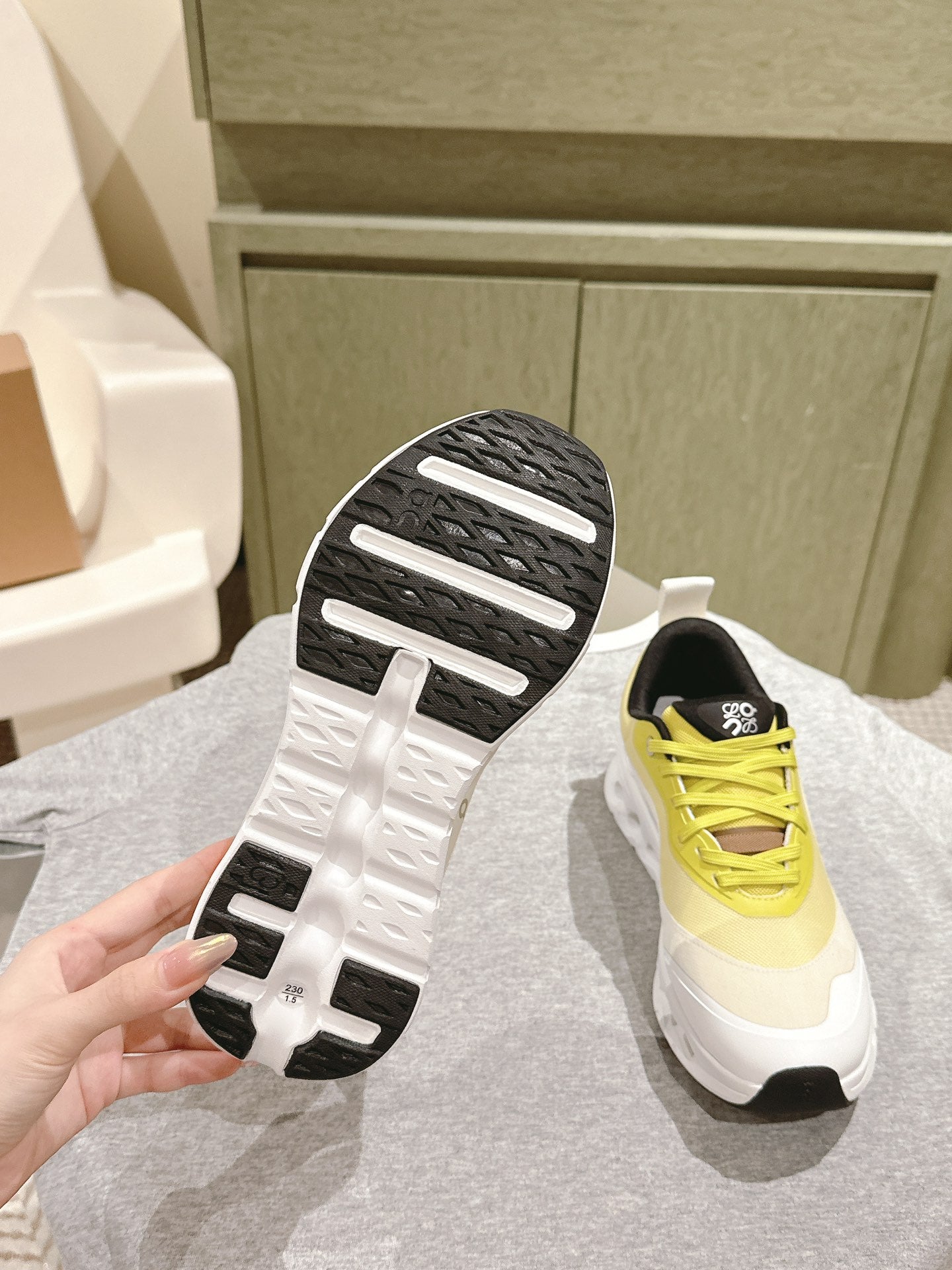 Loewe 2025 x Running Cloudtilt2.0 Sneaker White Yellow Mesh Rubber 556024