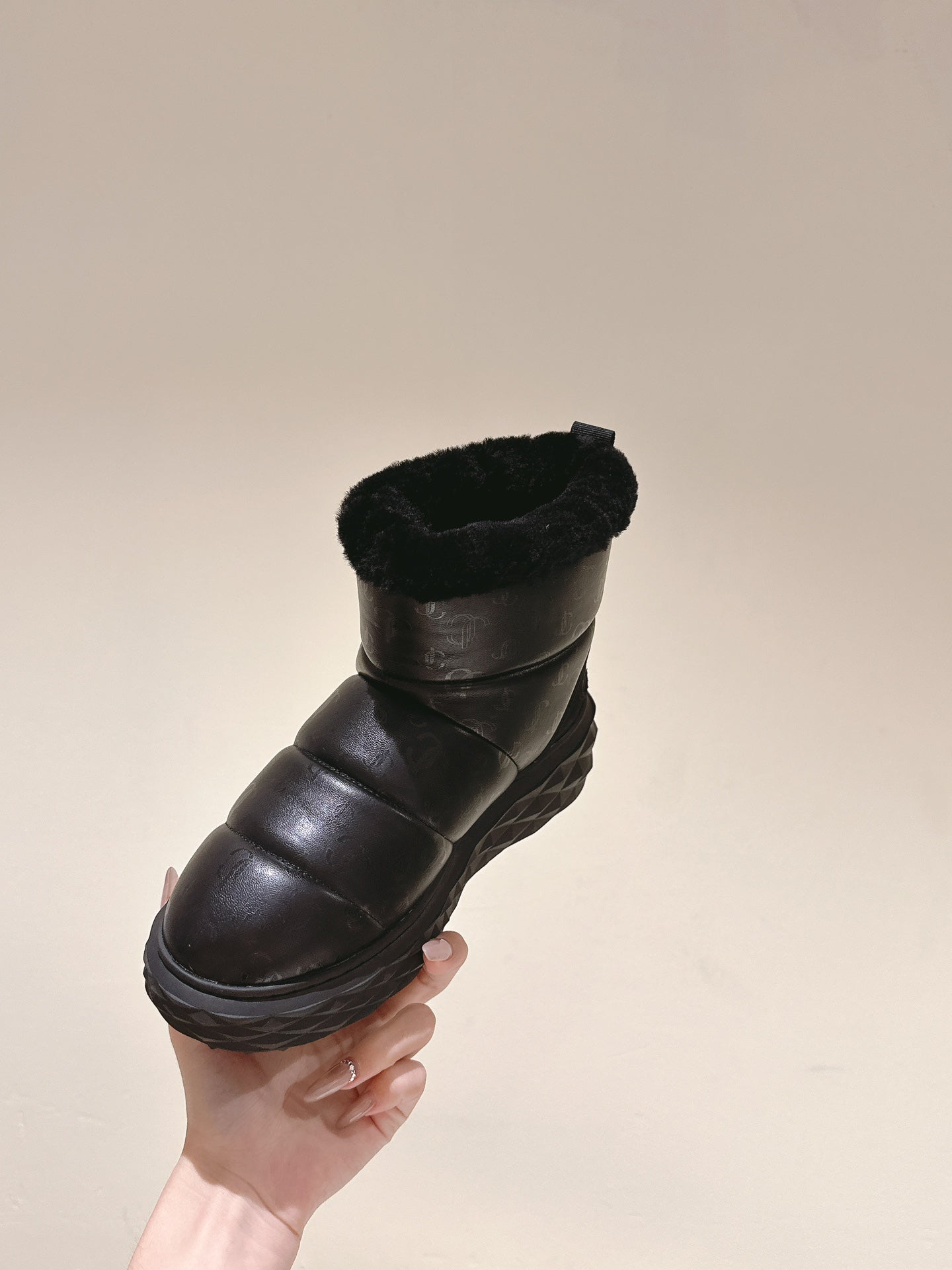 Jimmy Xan Toffee Ankle Boots Black Shearling Leather 533013