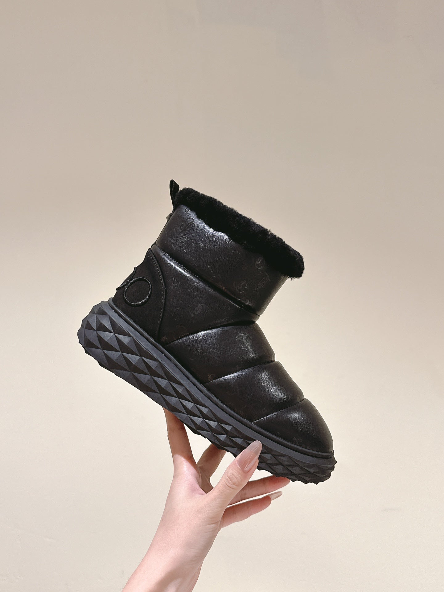 Jimmy Xan Toffee Ankle Boots Black Shearling Leather 533013