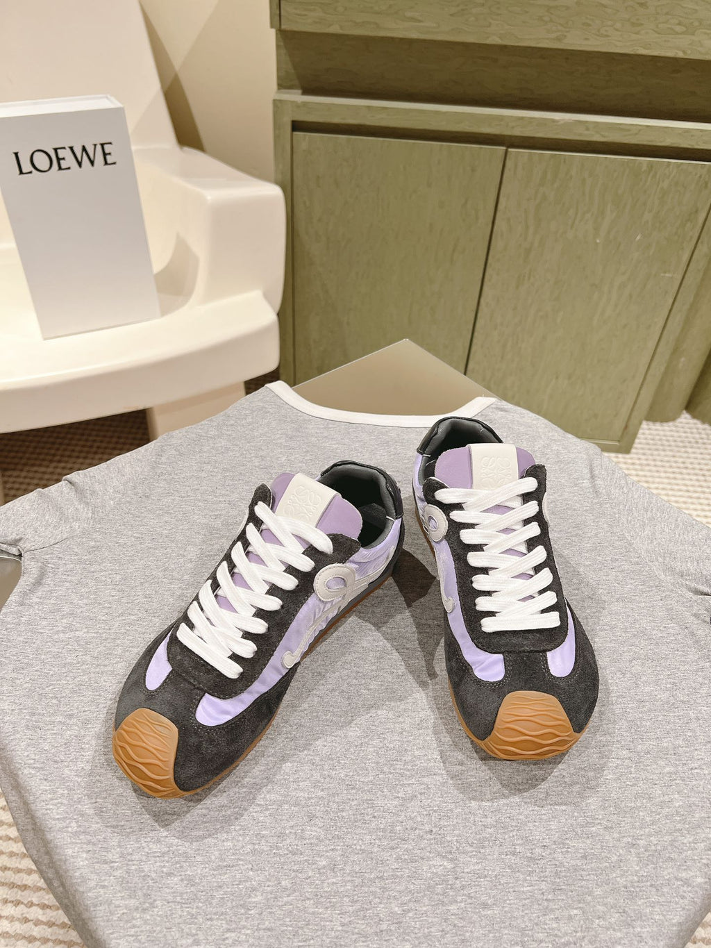 Loewe 2025 Ballet Runner 2.0 Sneaker Black Purple Suede 556039