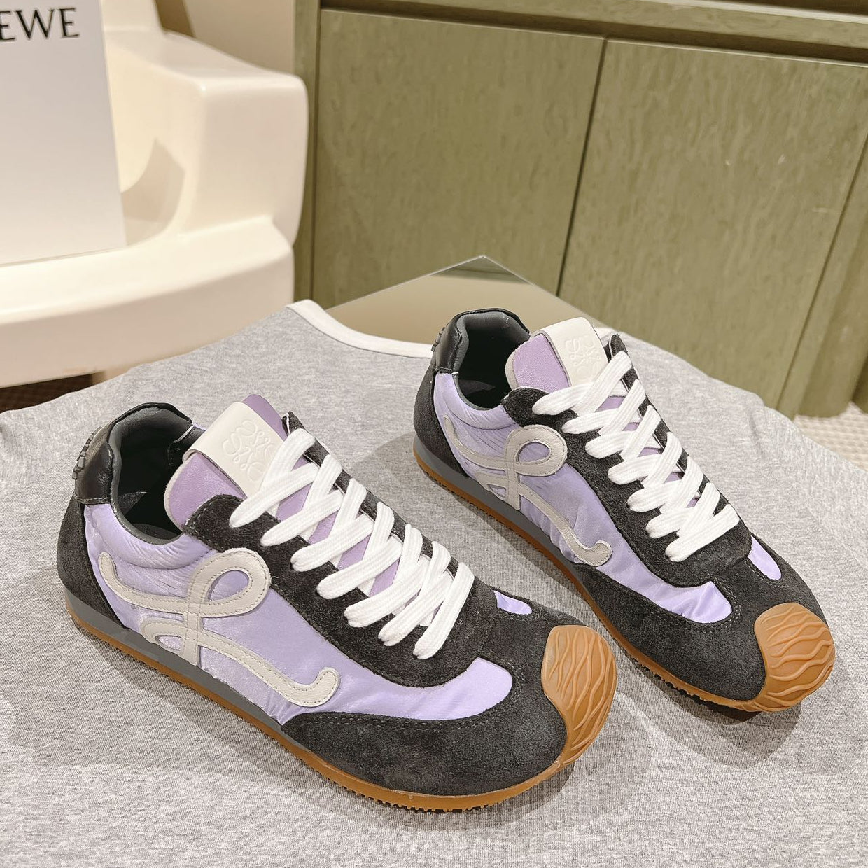 Loewe 2025 Ballet Runner 2.0 Sneaker Black Purple Suede 556039