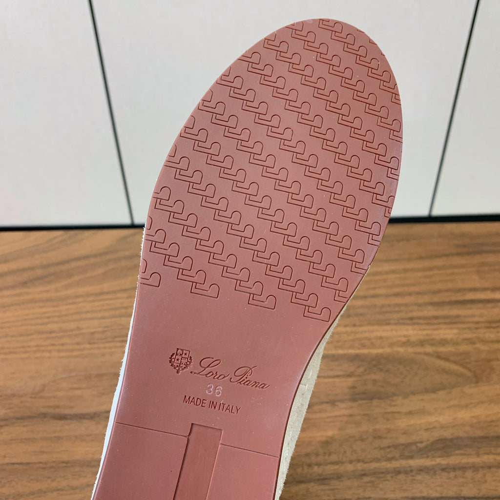 LP Winter Nuages Ankle Boot Pale Gray Fur Suede 550810