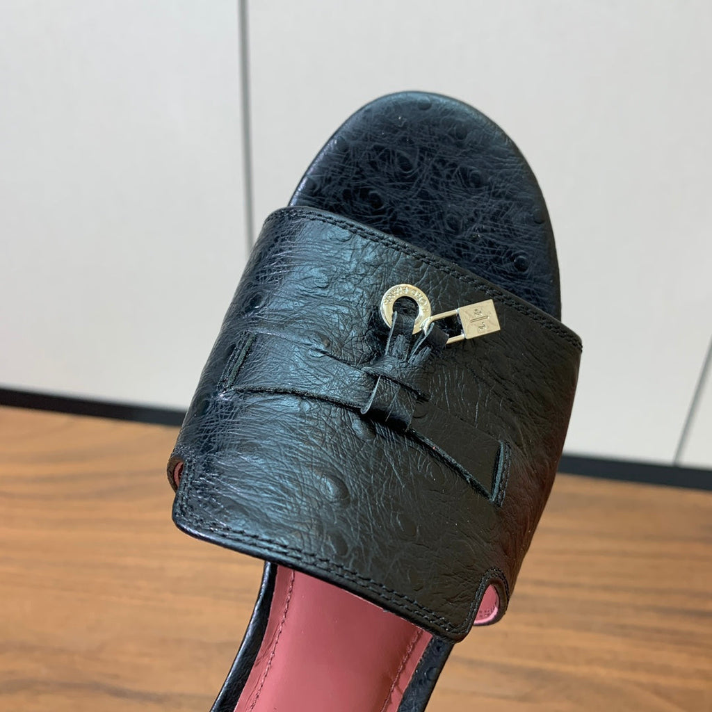 LP 2025 Sandal Black Ostrich-patterned Cowhide Leather 357859