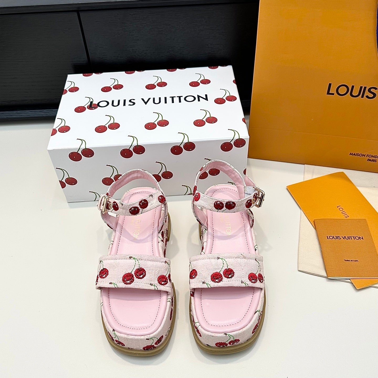 LV Maya Platform Sandals Cherry Motif 6cm Pink Cowhide Denim 572497