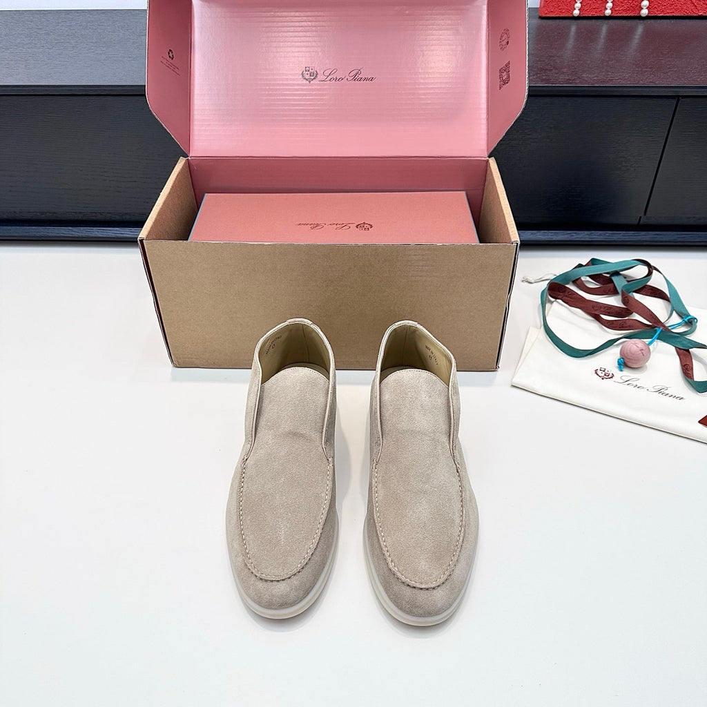 LP Open Walk Ankle Boot In Taupe Gray Suede 542337