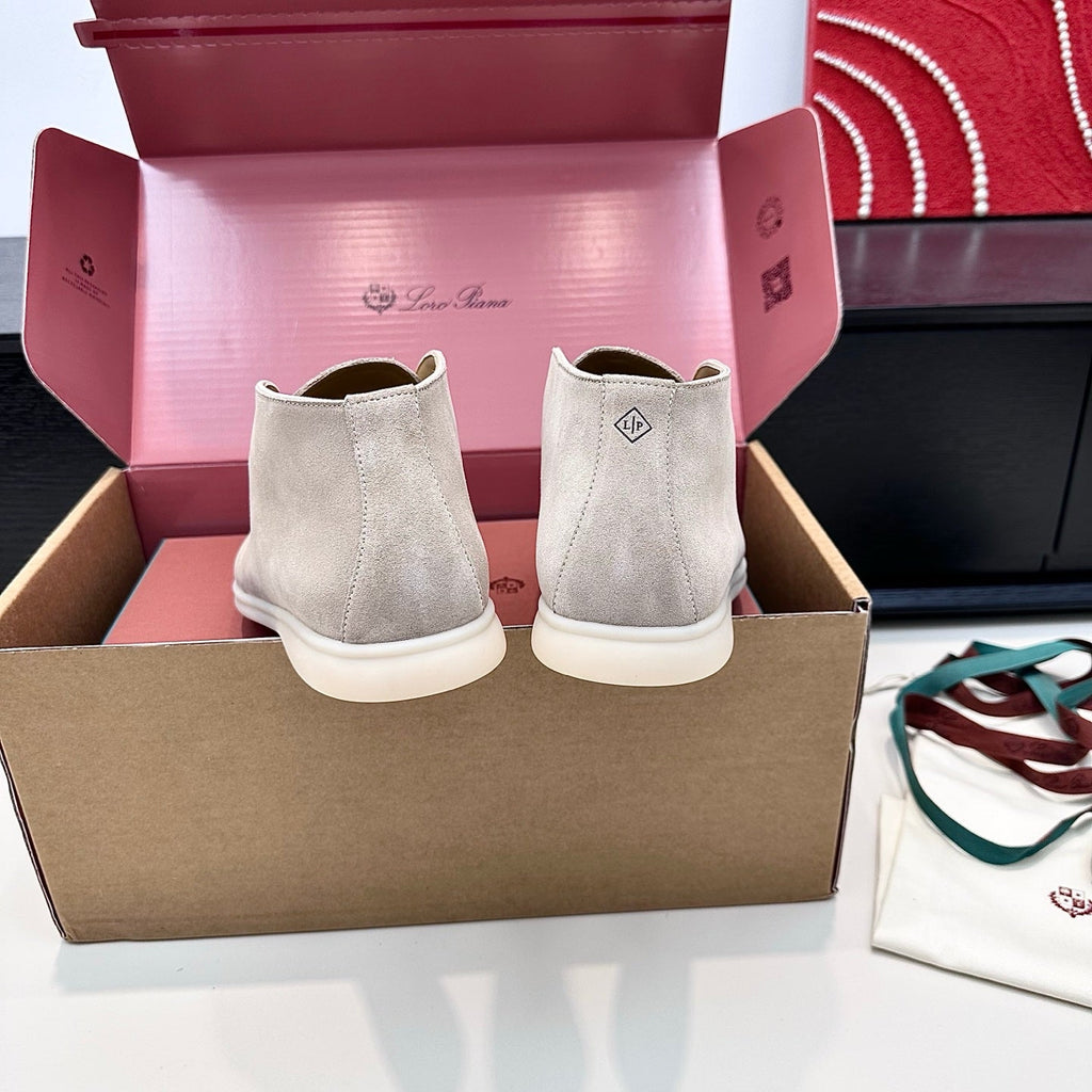 LP Open Walk Ankle Boot In Light Grey Suede 542338