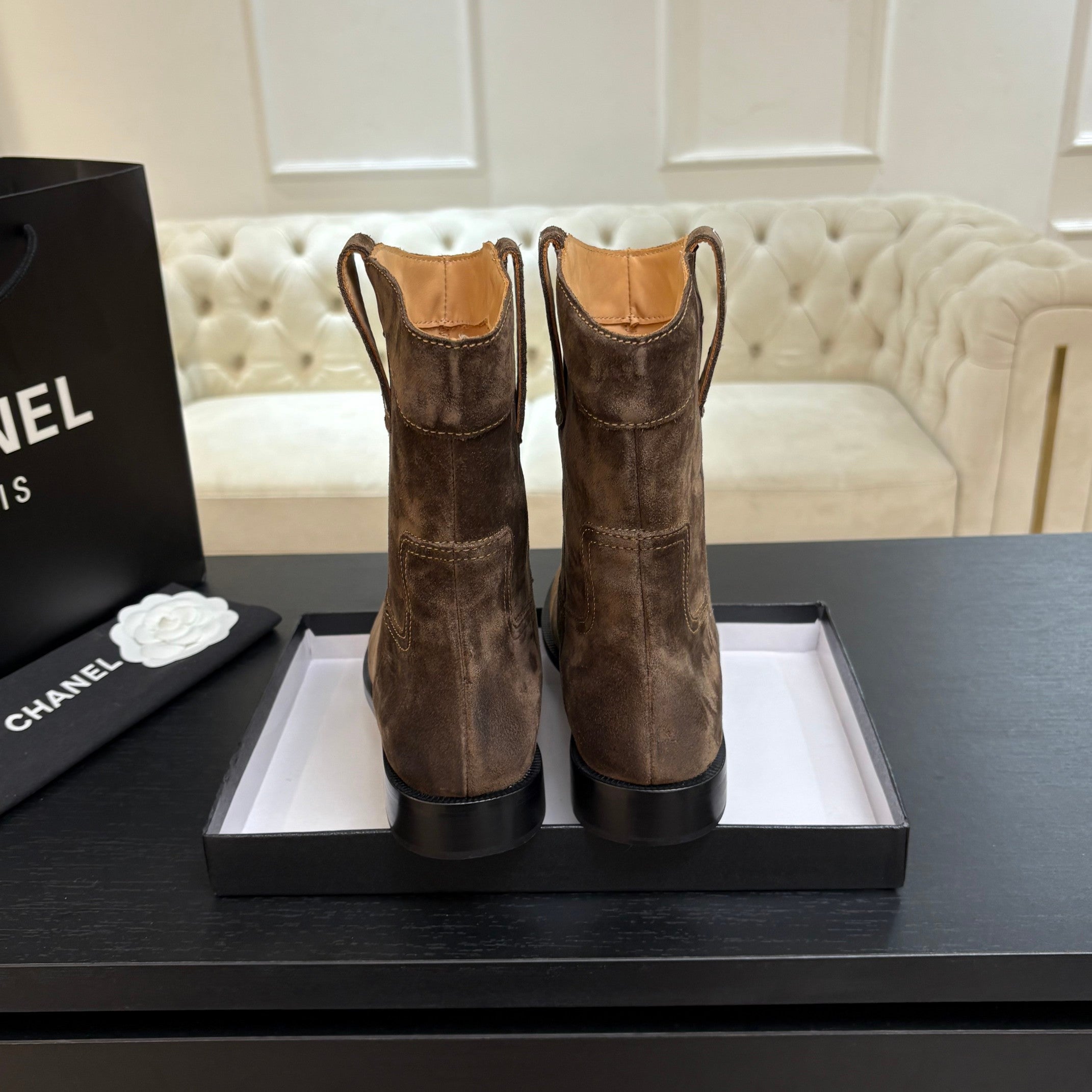 CC 2025 Short Boot Brown Suede 550662