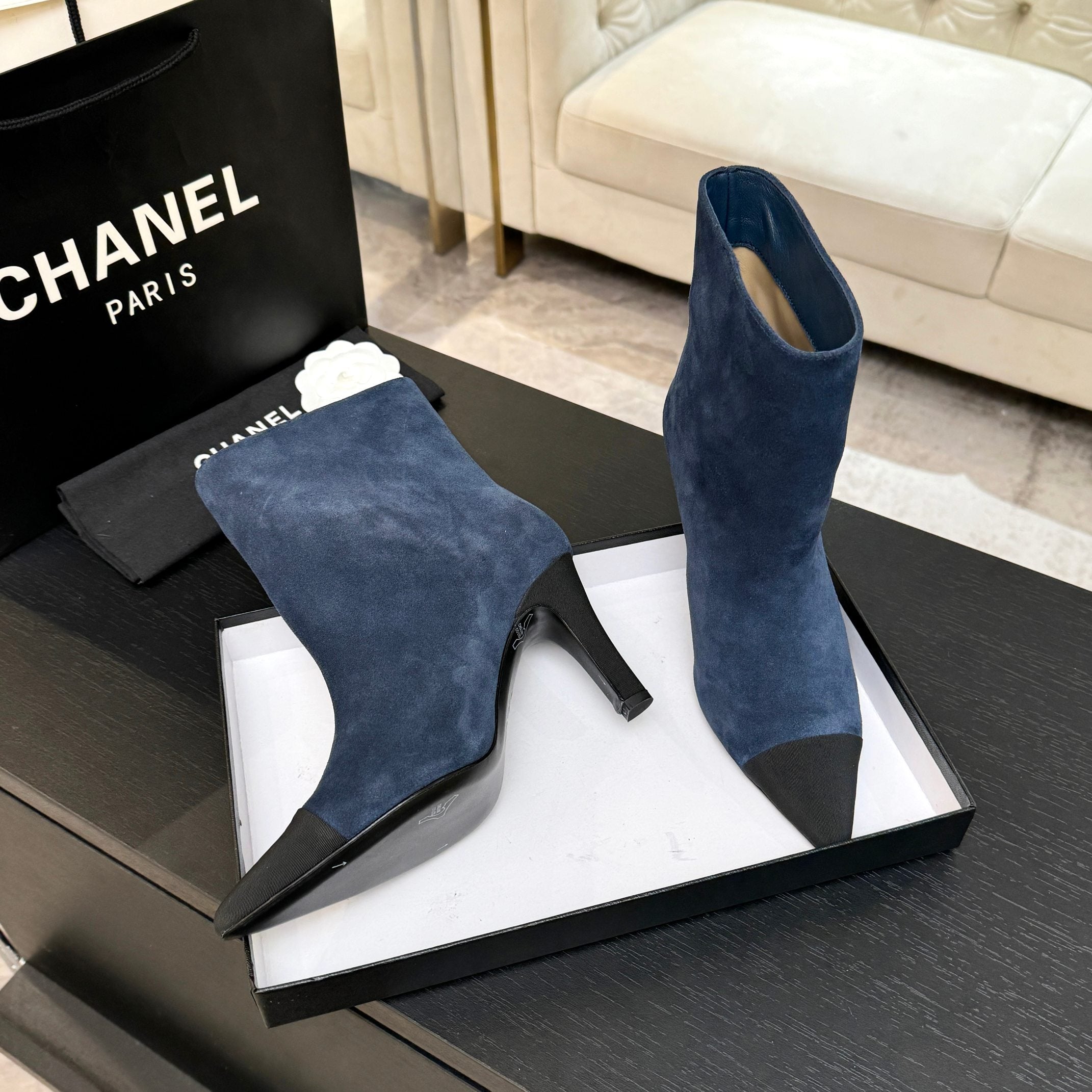 CC Gabrielle Chanel Ankle Boots 8.5cm Dark Blue Suede Black Fabric