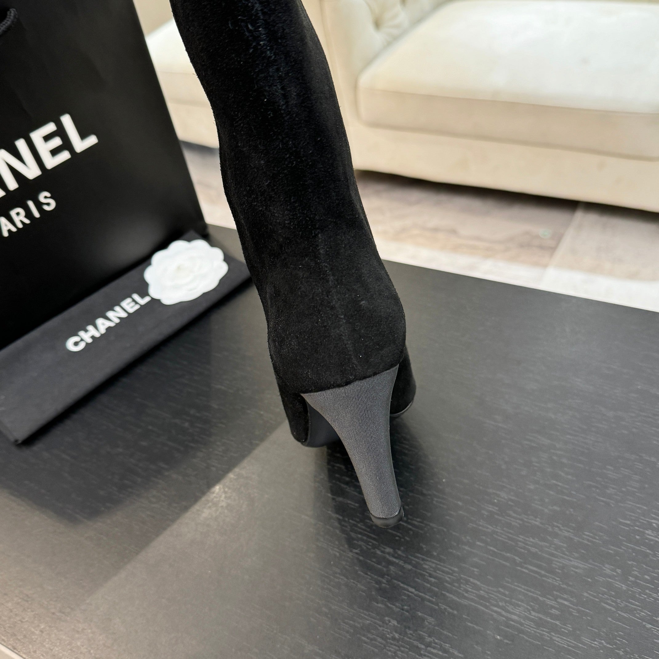 CC Gabrielle Chanel Boots 8.5cm Black Suede Black Fabric