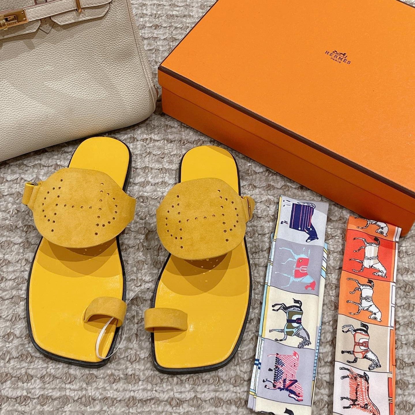 HM Hera Sandal Yellow Cowhide Suede 544536