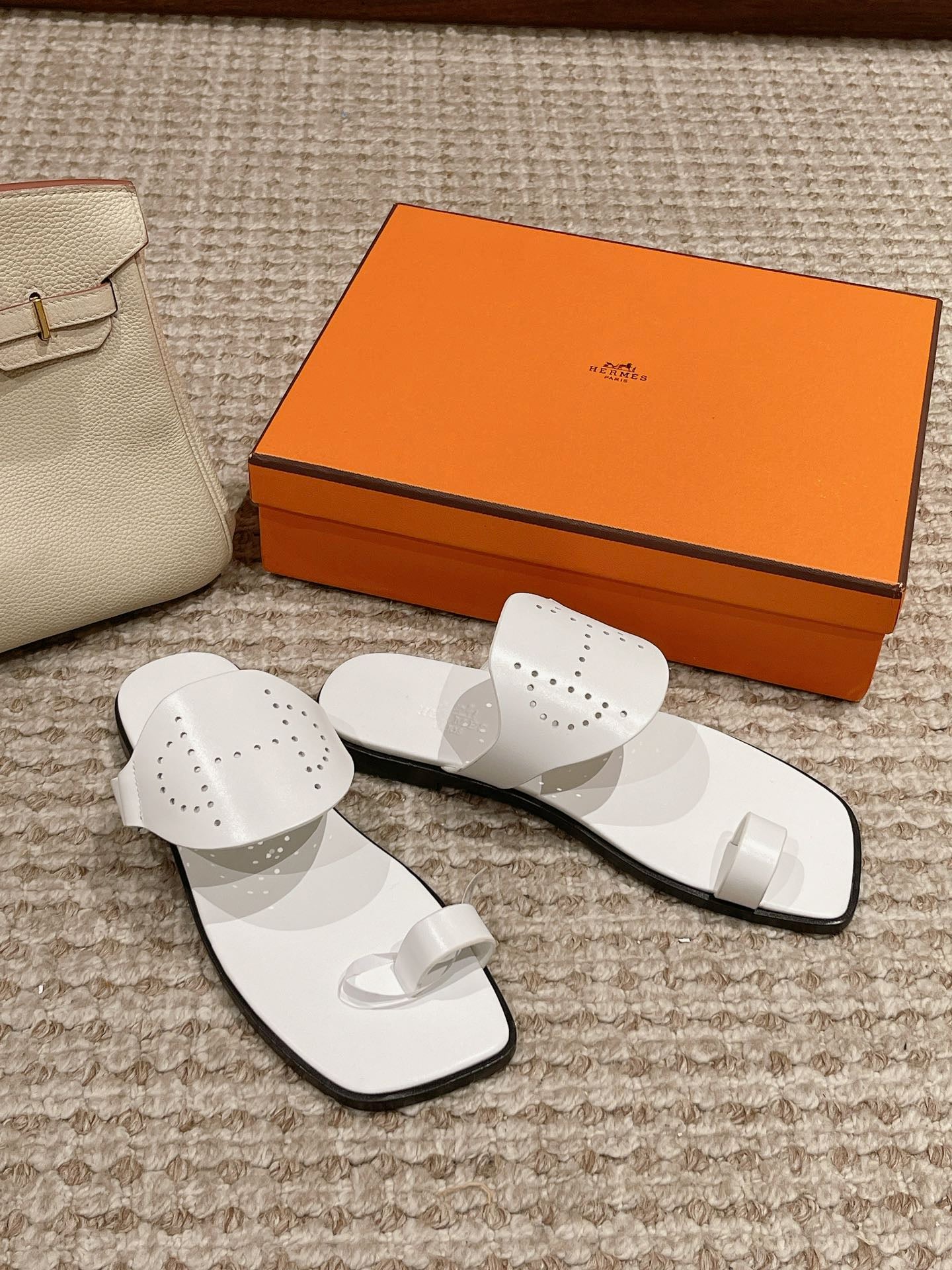 HM Hera Sandal White Cowhide 544539