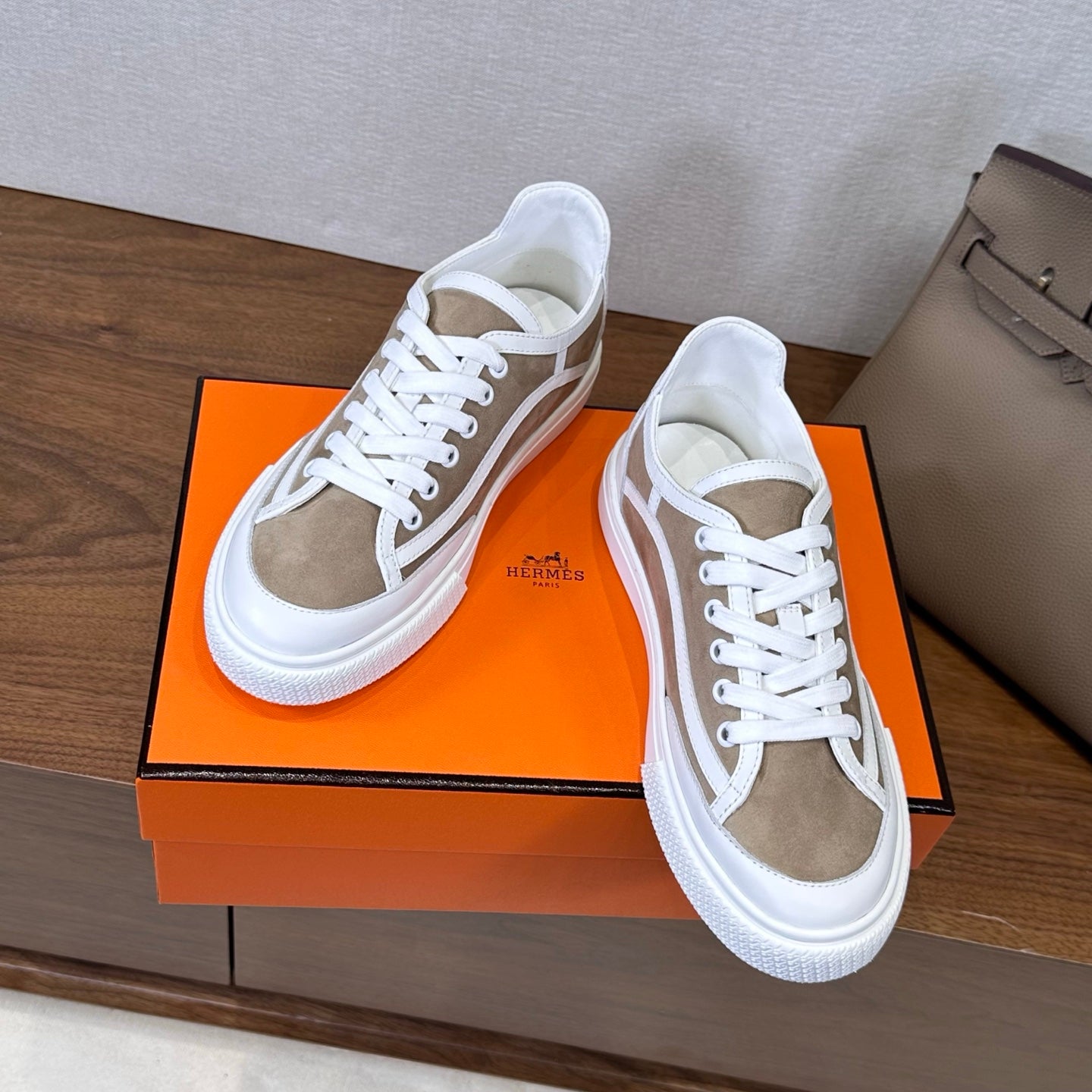 HM Get Sneaker Olive Gray White Suede Cowhide 543793