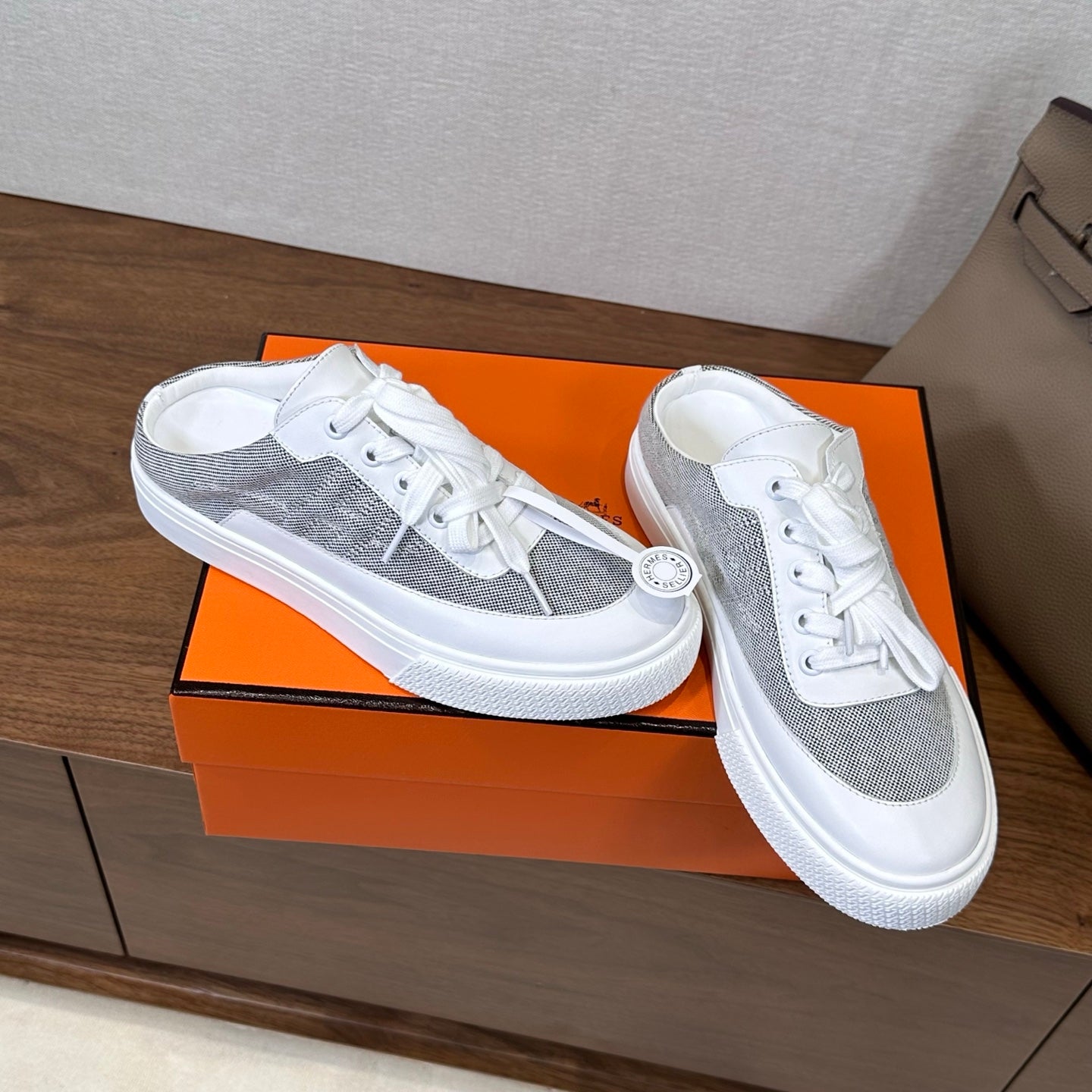 HM Deep Sneaker Dark Blue Gray Cowhide 543798