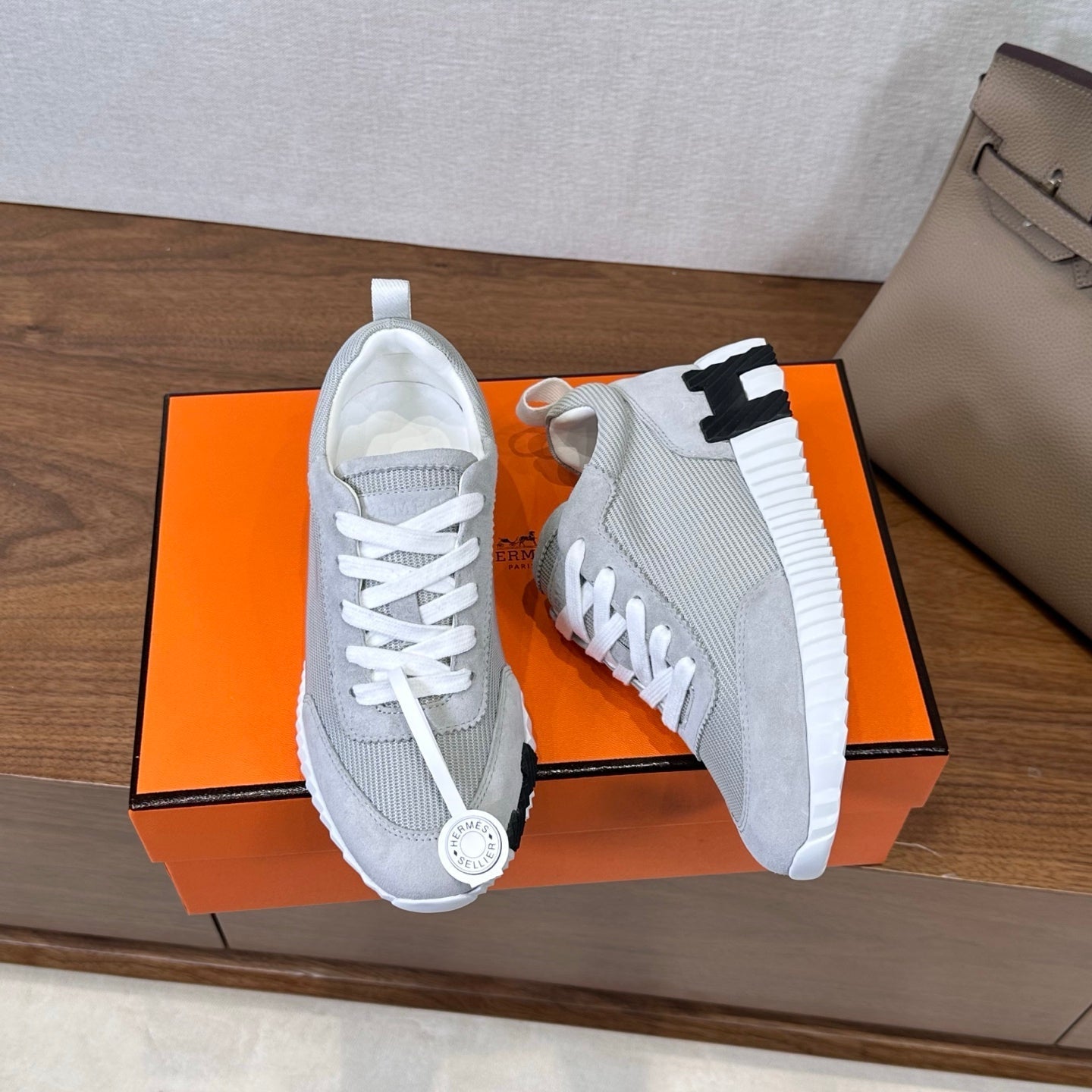 HM 26S Bouncing Sneaker In Grey Suede Mesh 543803