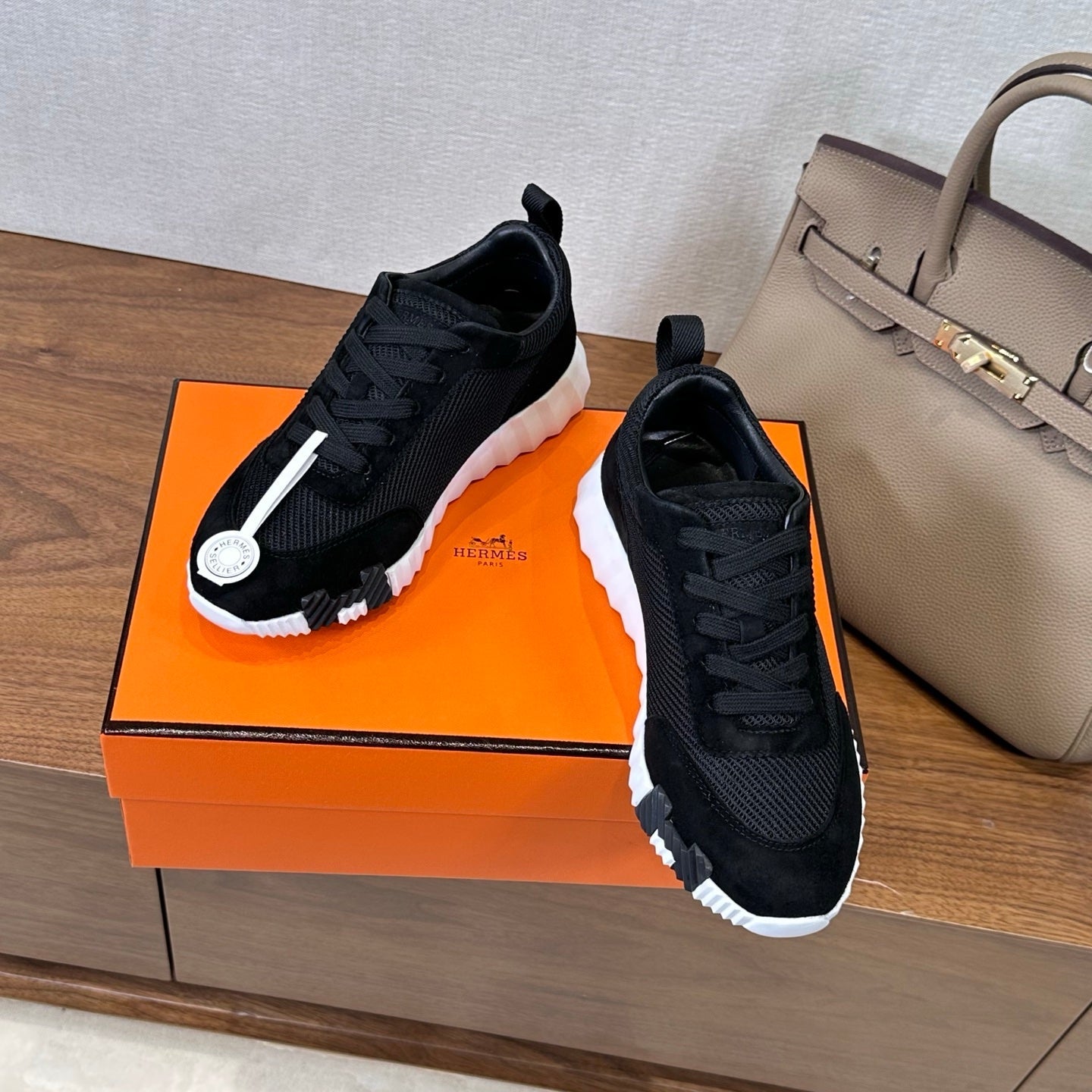 HM 26S Bouncing Sneaker In Black mix White Suede Mesh 543807