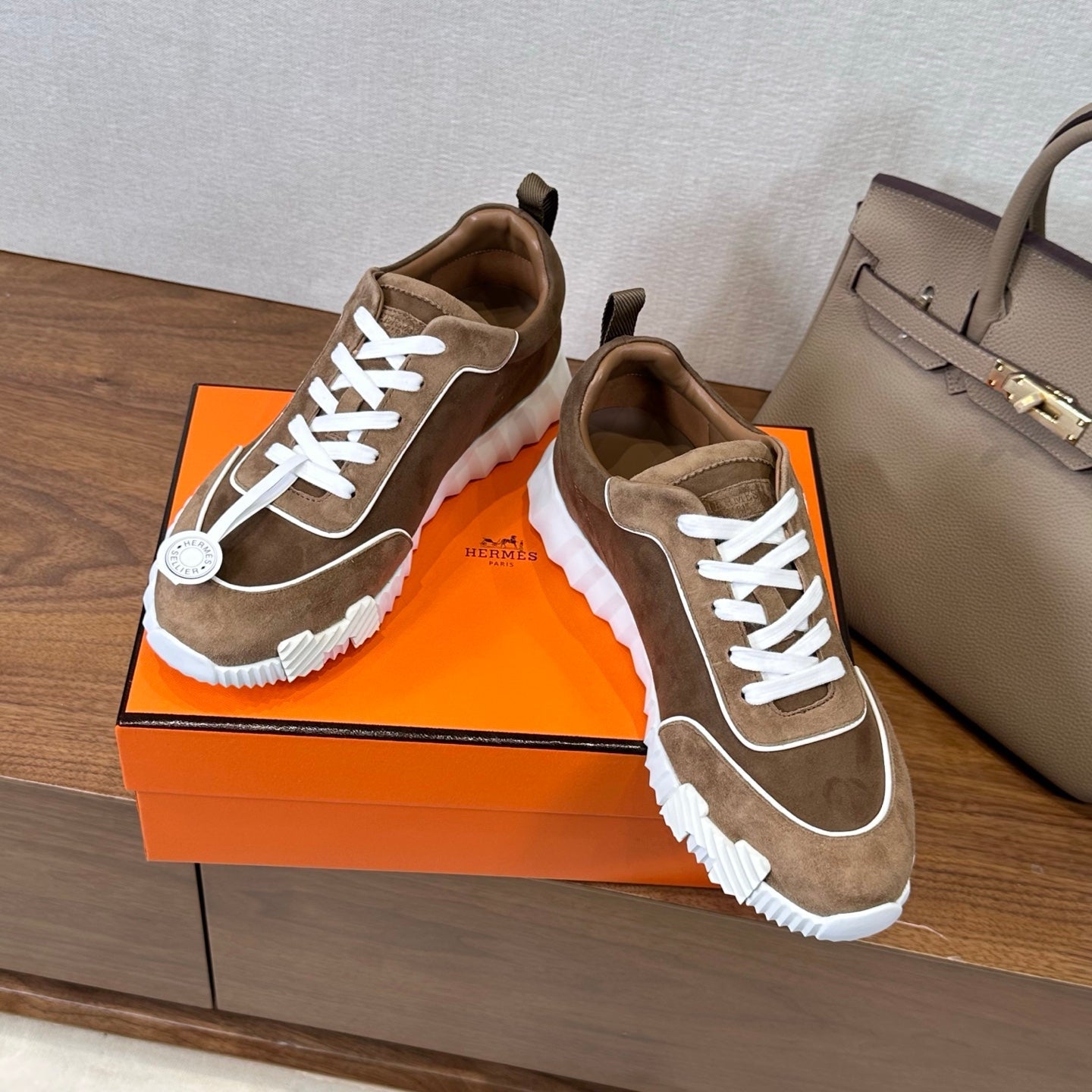 HM 26S Bouncing Sneaker In Brown mix White Suede 543812