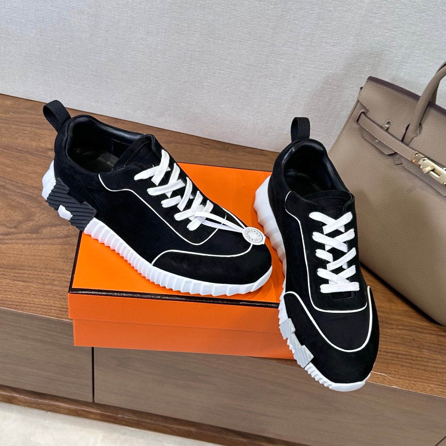 HM 26S Bouncing Sneaker In Black mix White Suede 543814