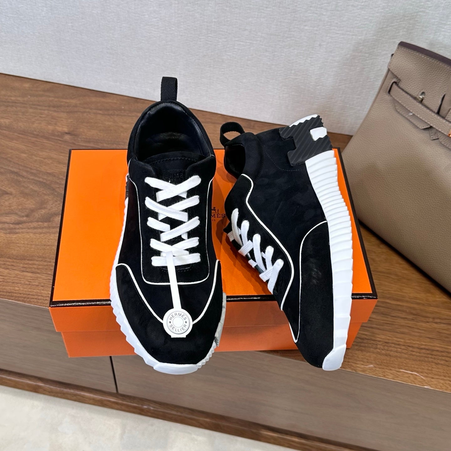 HM 26S Bouncing Sneaker In Black mix White Suede 543814