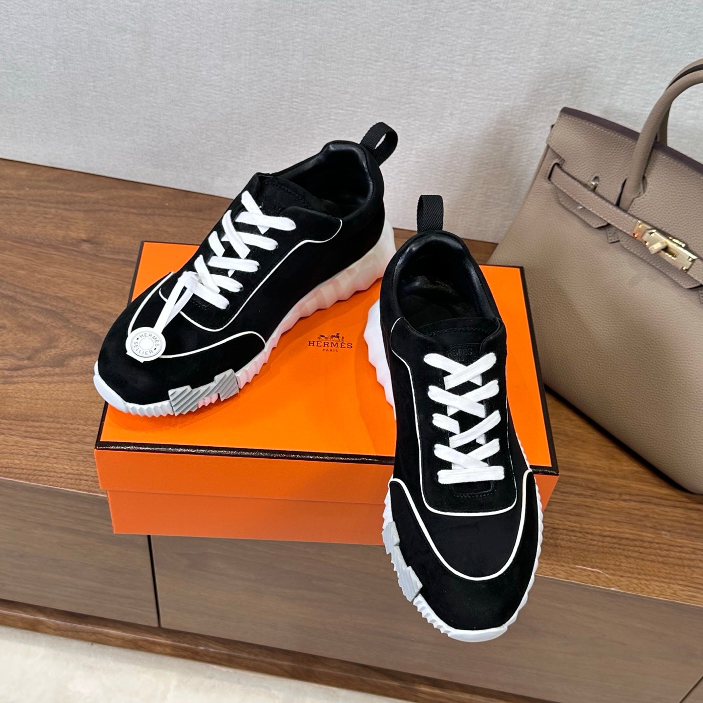 HM 26S Bouncing Sneaker In Black mix White Suede 543814