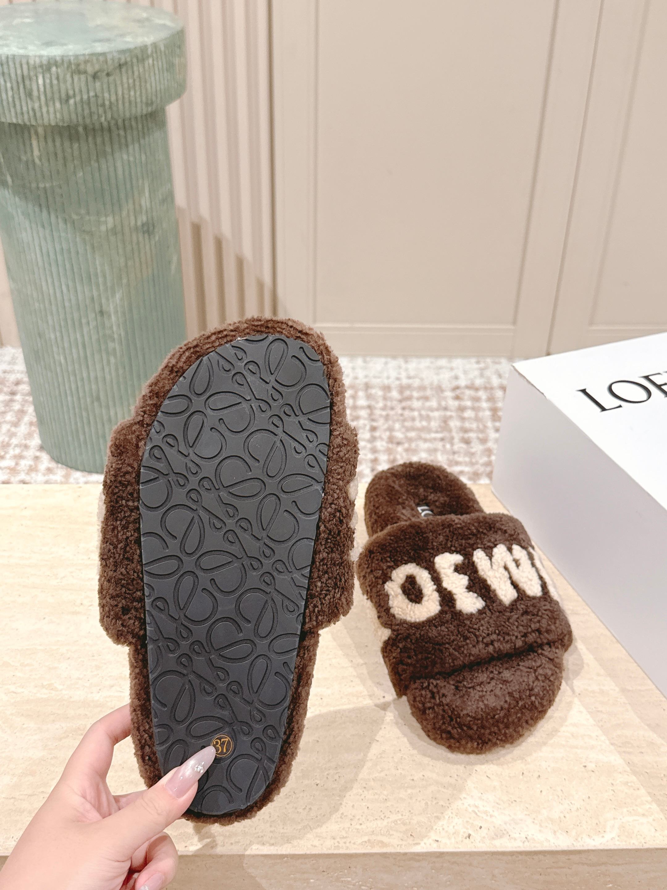 Loewe 2025 Fur Slipper Brown Beige Wool 556013